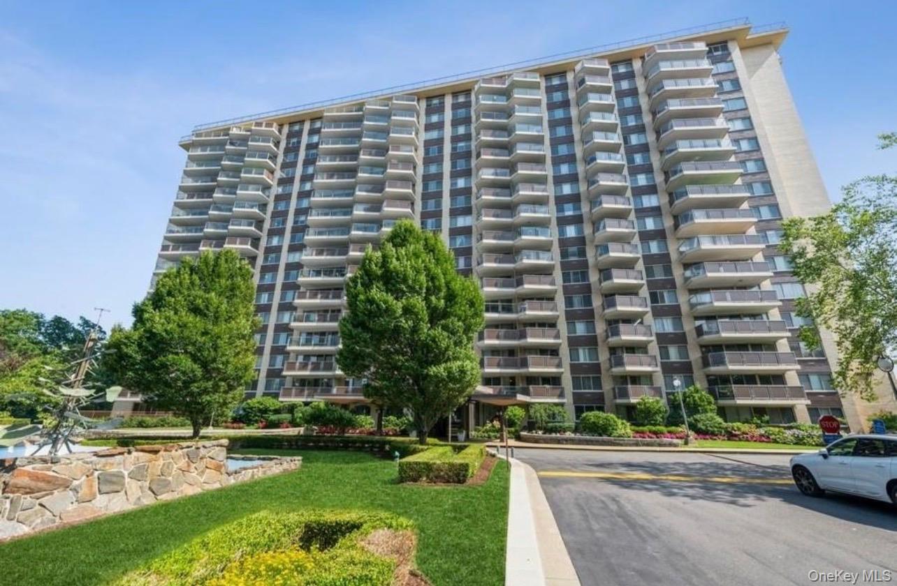 18-15 215 Street # PH F, Bayside, NY 11360