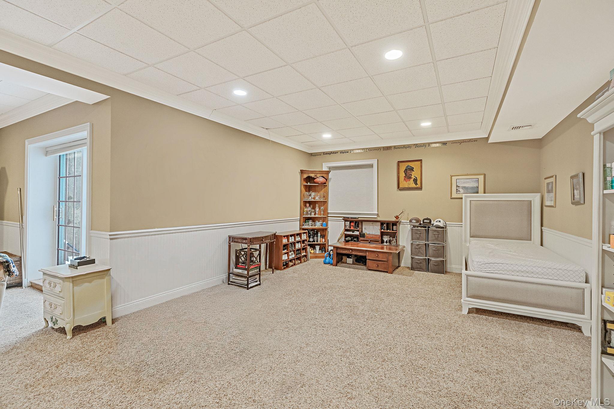 27 Avolet Court, Mount Sinai, NY 11766