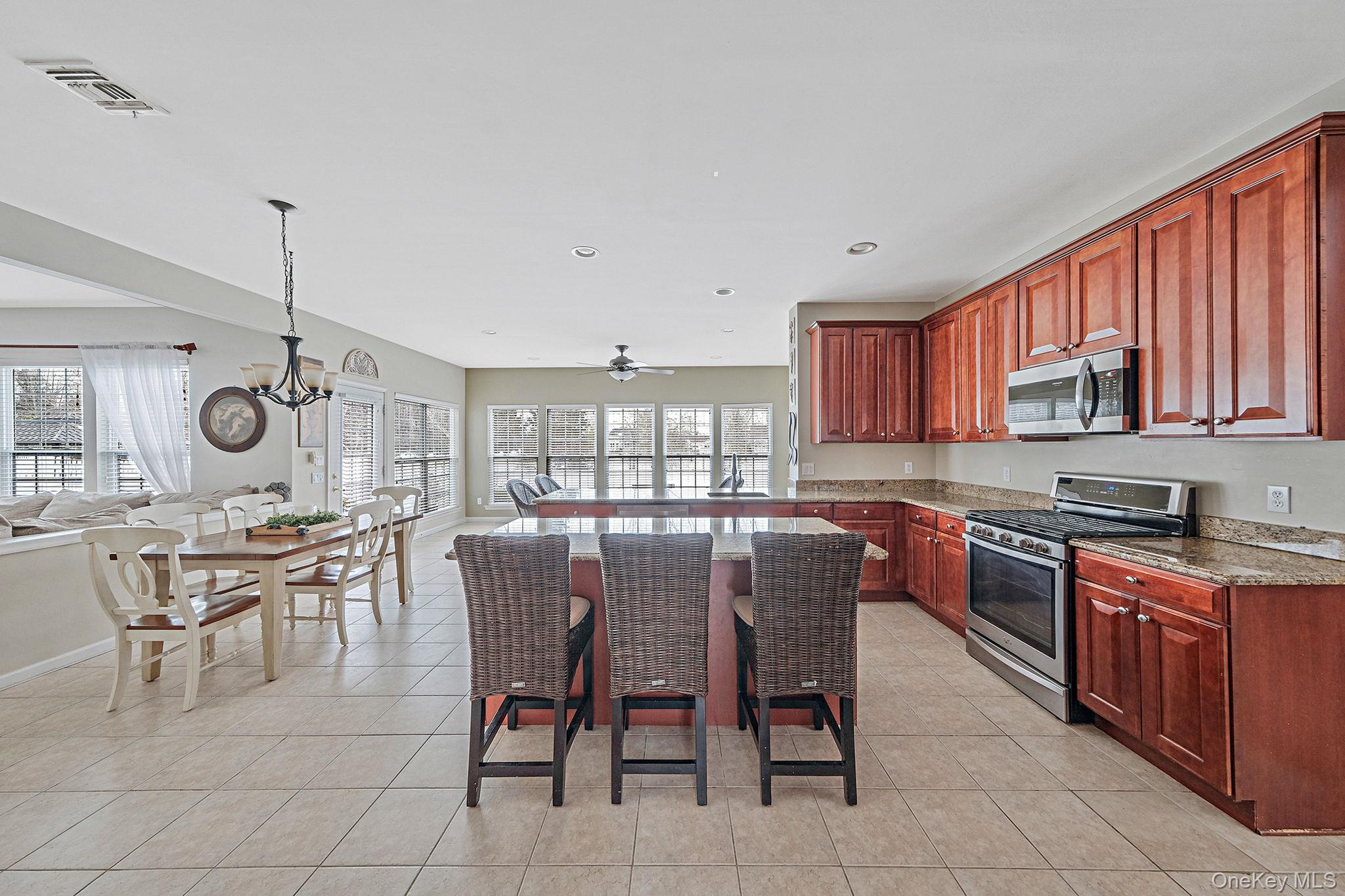 27 Avolet Court, Mount Sinai, NY 11766