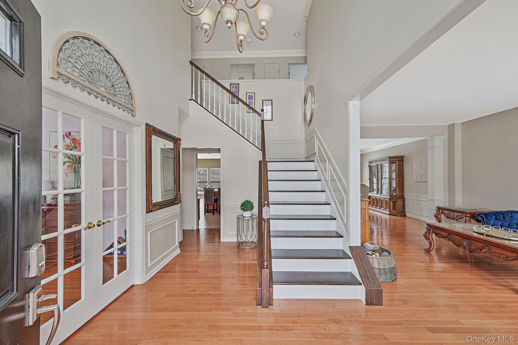 27 Avolet Court, Mount Sinai, NY 11766