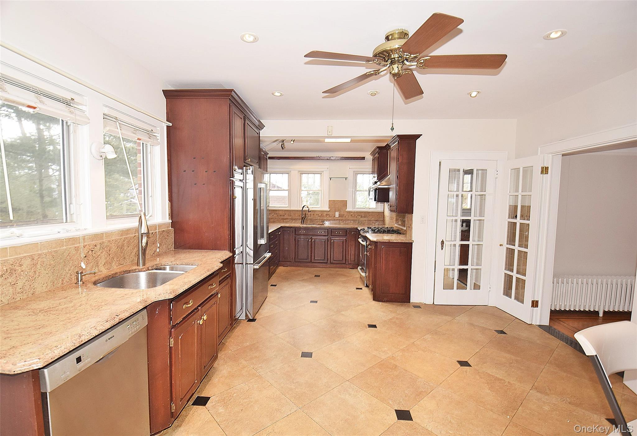 79 Red Ground Road, Roslyn Heights, NY 11577