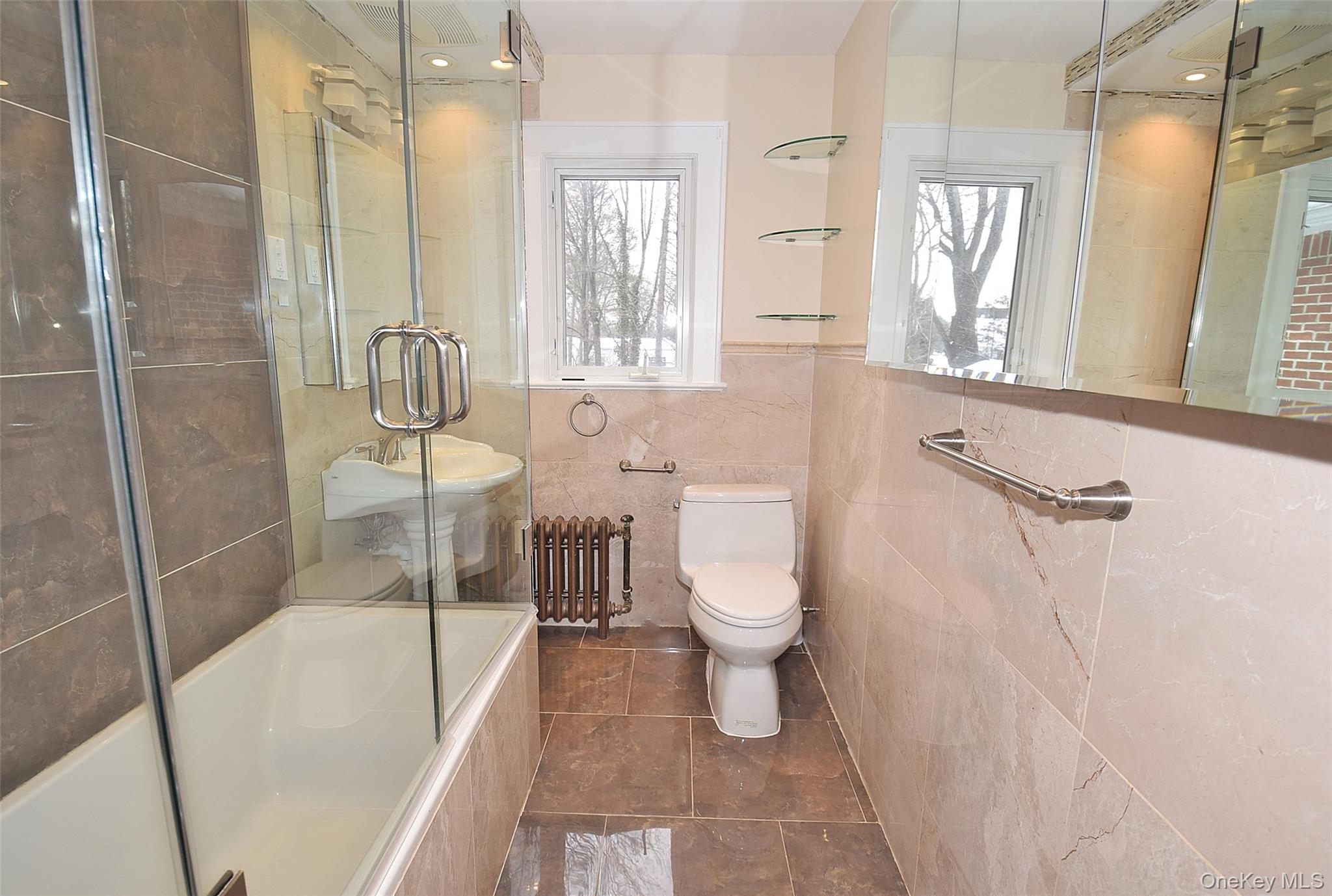 79 Red Ground Road, Roslyn Heights, NY 11577