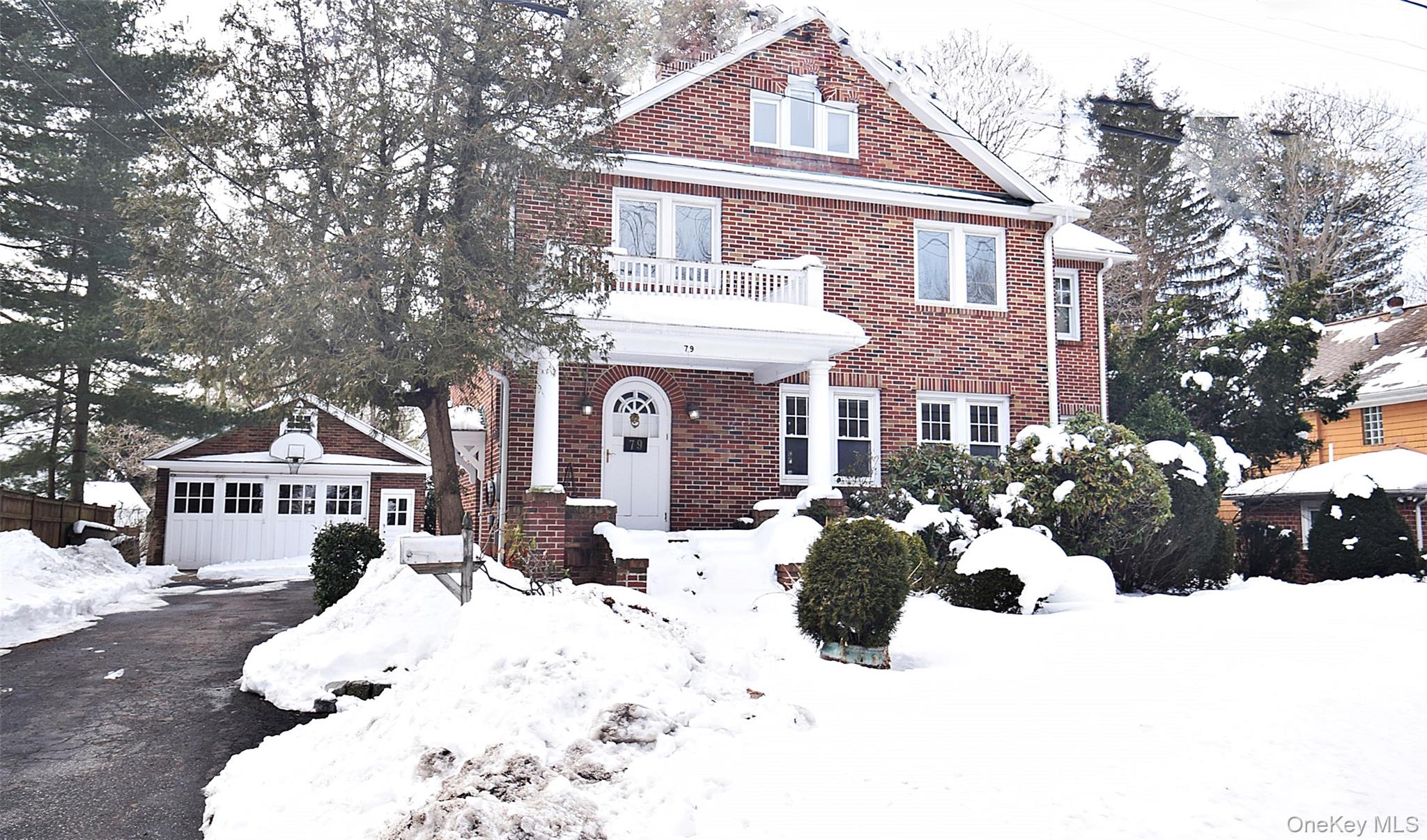 79 Red Ground Road, Roslyn Heights, NY 11577