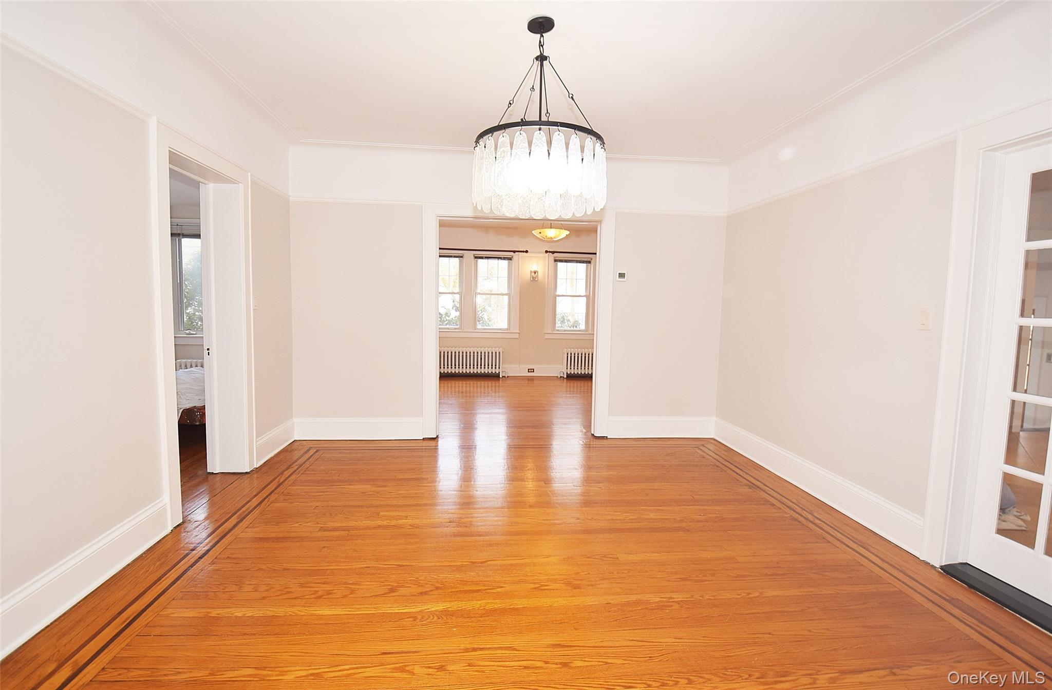 79 Red Ground Road, Roslyn Heights, NY 11577