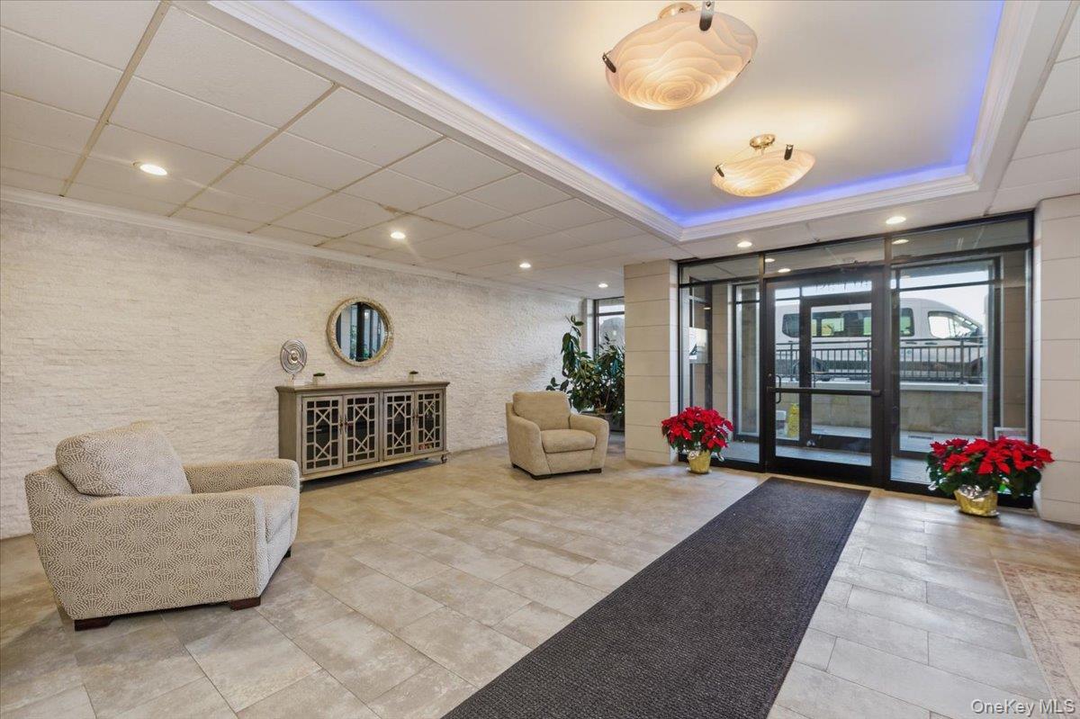 740 E Broadway # 2J, Long Beach, NY 11561