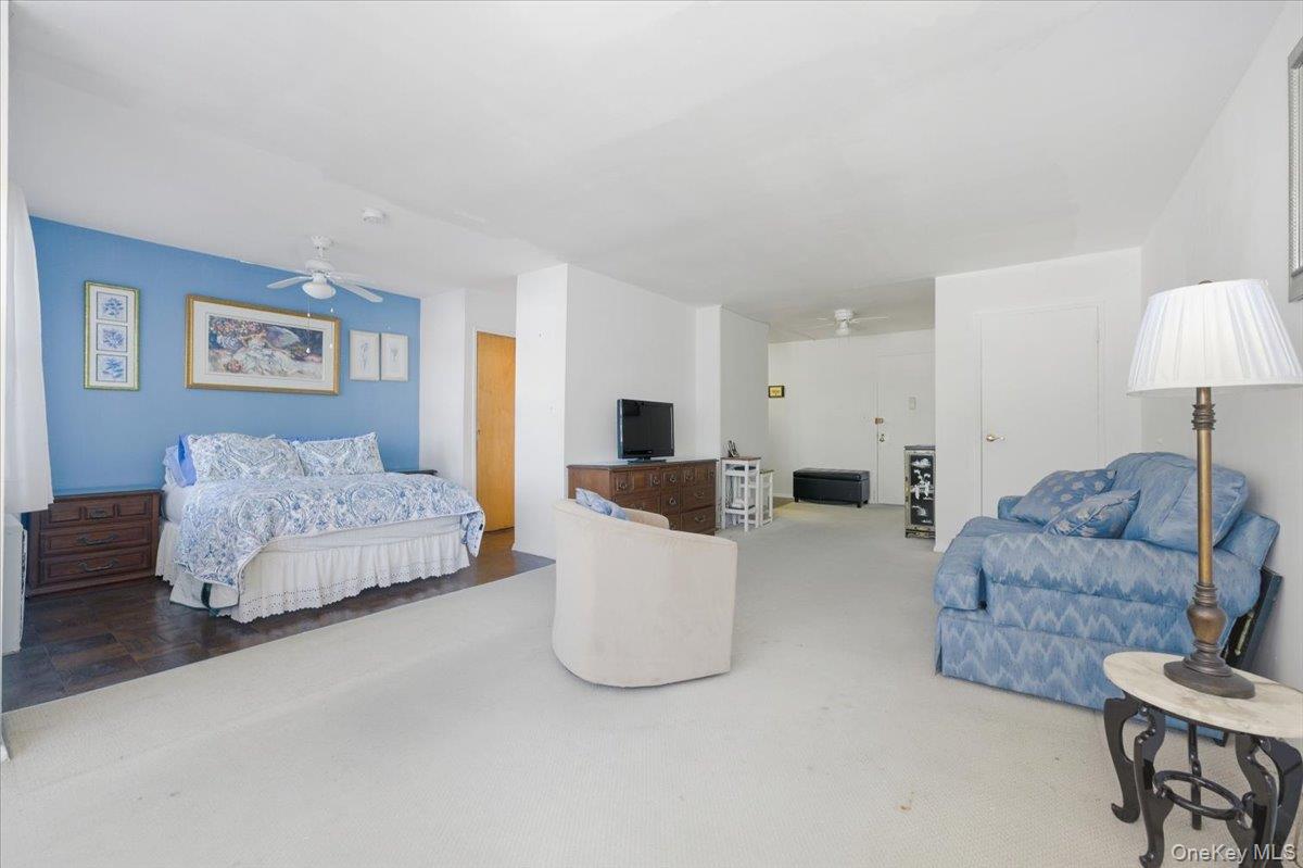 740 E Broadway # 2J, Long Beach, NY 11561