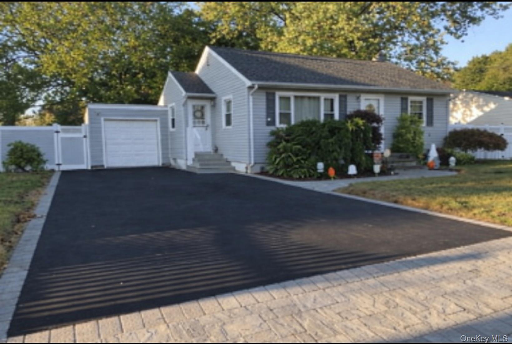 449 51st Street, Lindenhurst, NY 11757