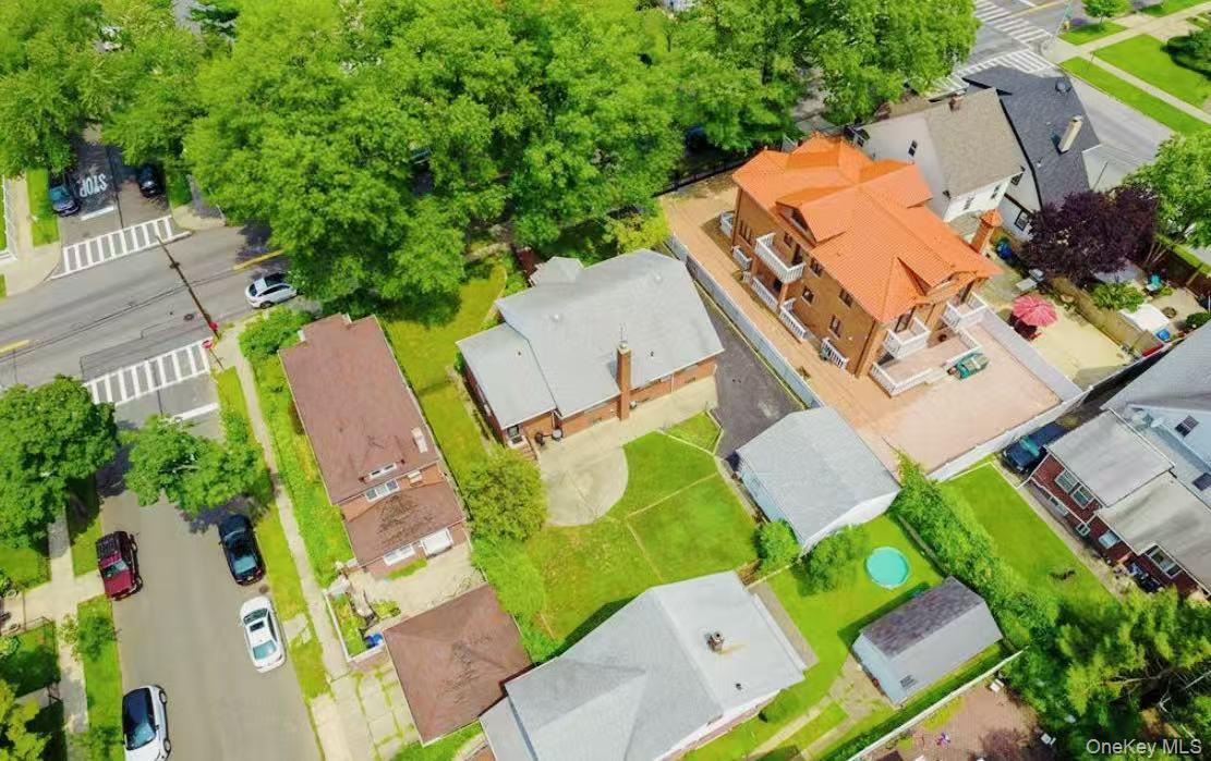 15306 32 ave, Flushing, NY 11354