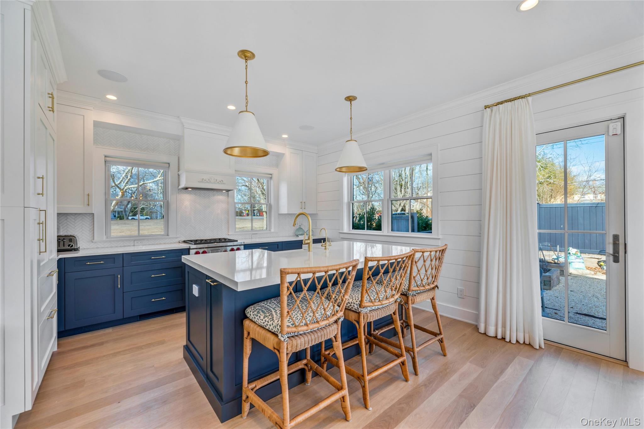 850 3rd Street, New Suffolk, NY 11956