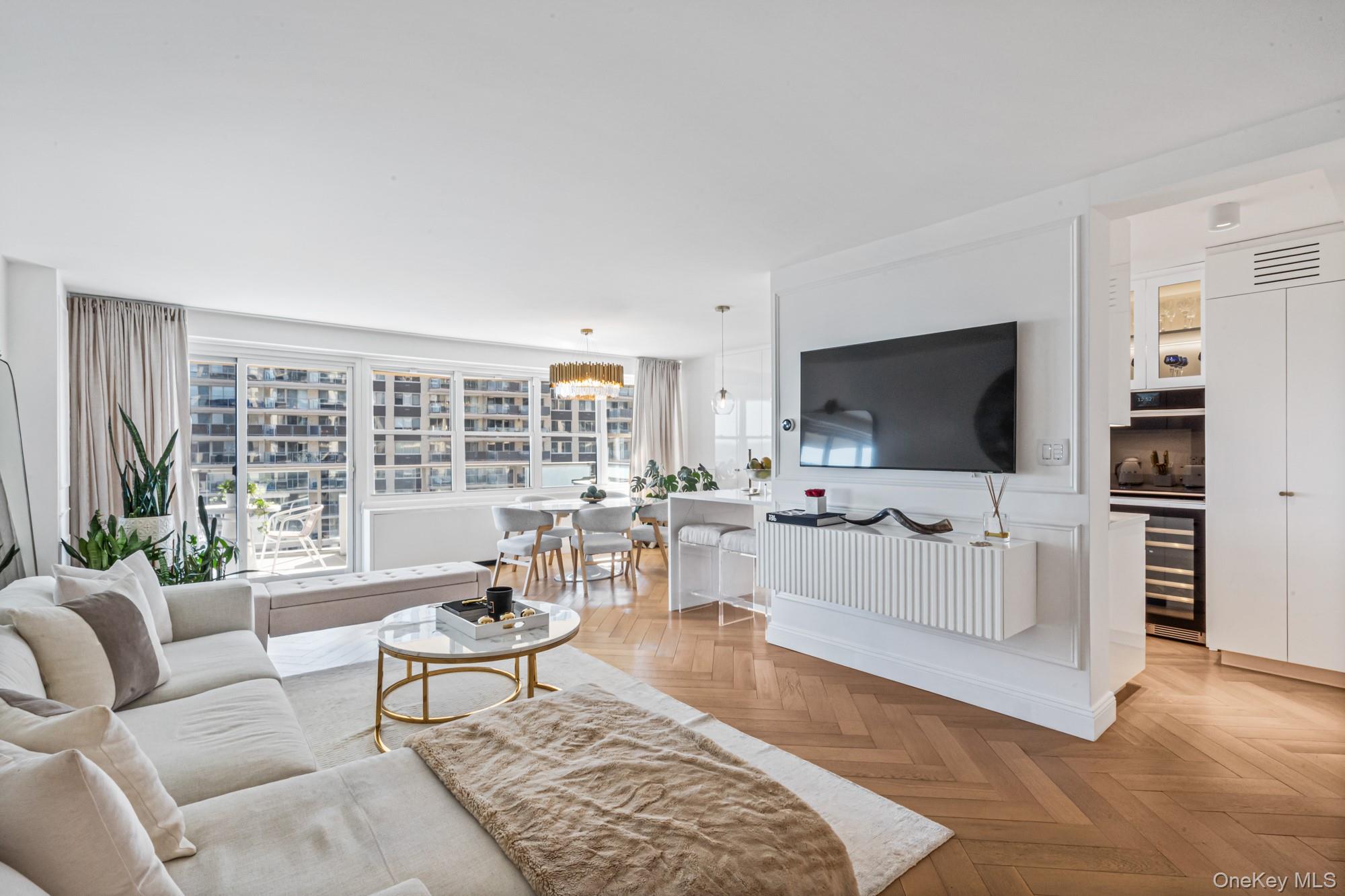 1805 215th Street # 8M, Bayside, NY 11360