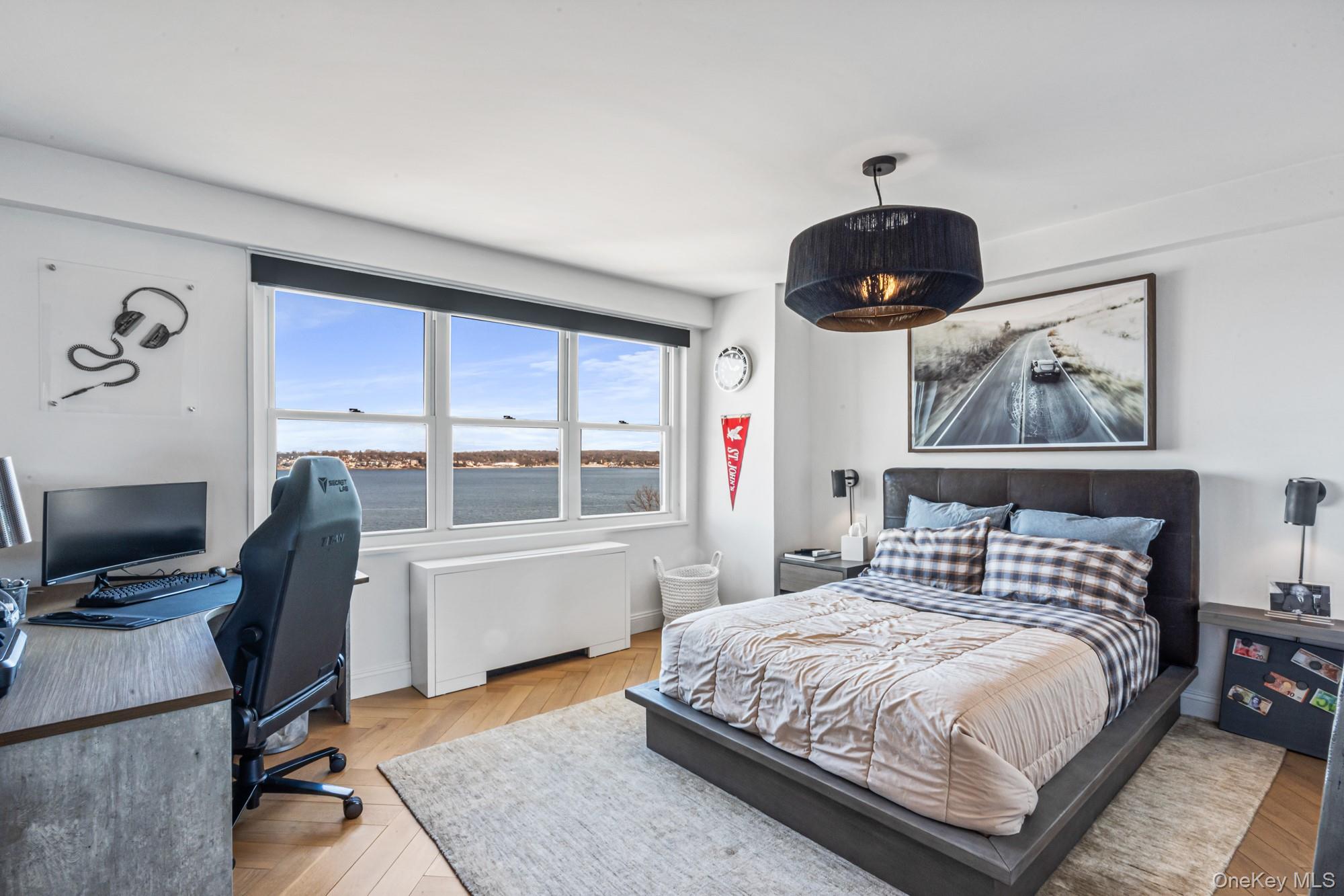 1805 215th Street # 8M, Bayside, NY 11360