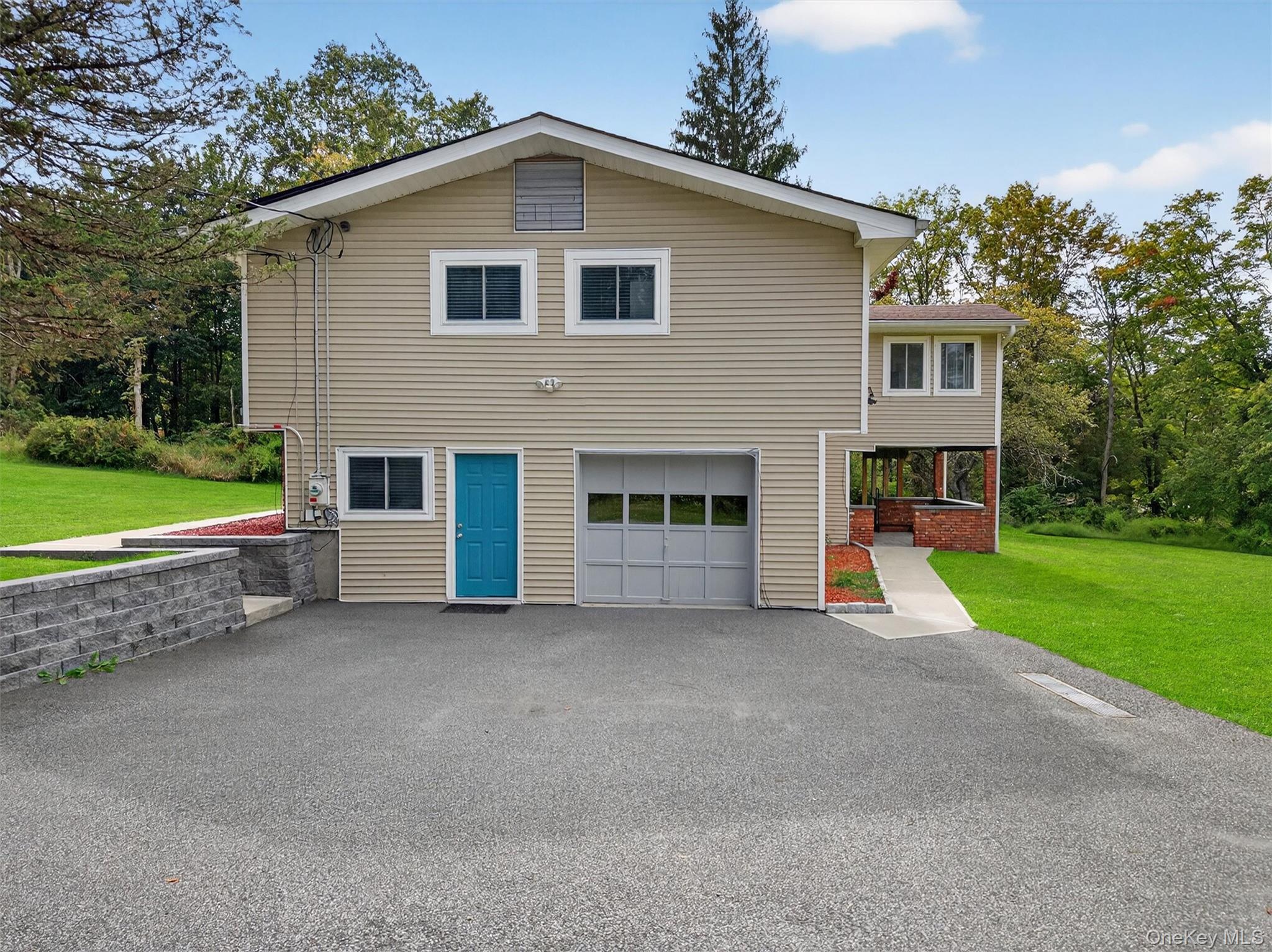 10 Karen Drive, Monroe, NY 10950