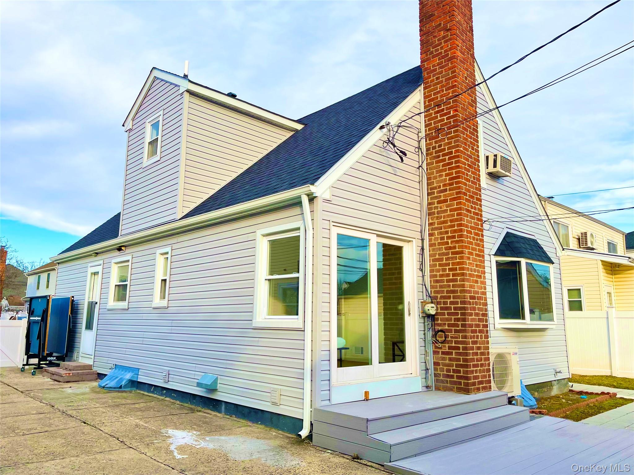 New Hyde Park, NY 11040