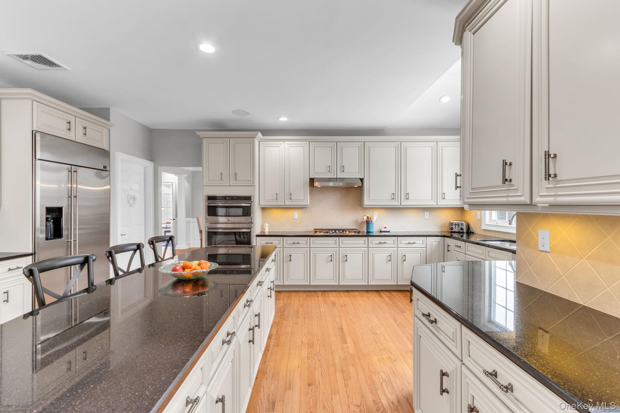 19 Sassinoro Boulevard, Cortlandt Manor, NY 10567