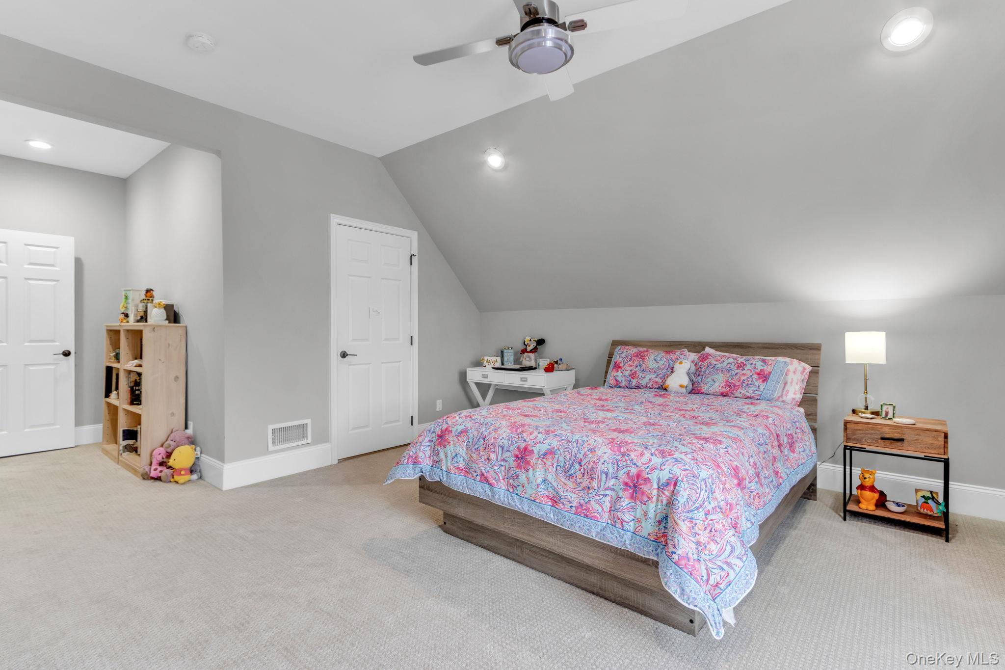 19 Sassinoro Boulevard, Cortlandt Manor, NY 10567