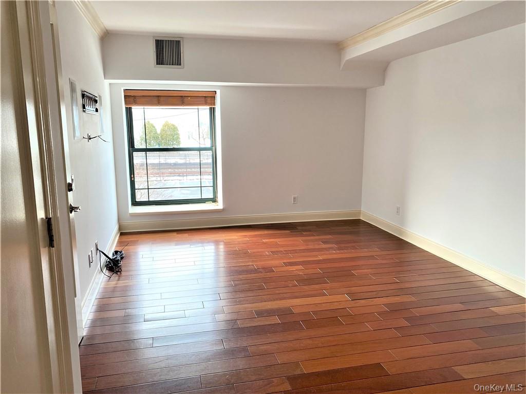 1 S Astor Street # 401, Irvington, NY 10533