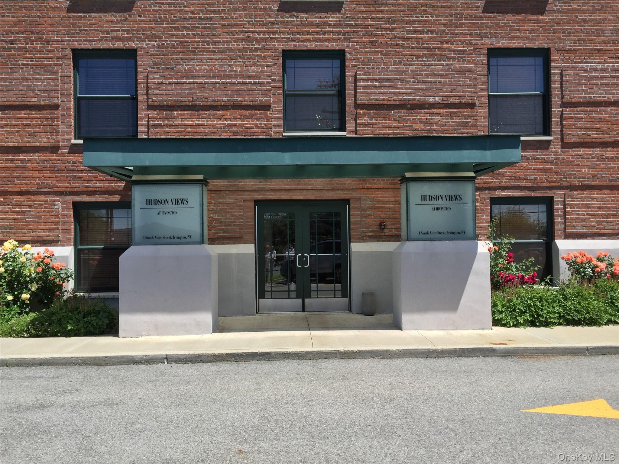 1 S Astor Street # 401, Irvington, NY 10533