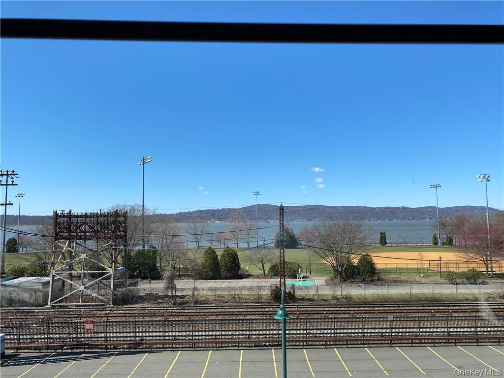 1 S Astor Street # 401, Irvington, NY 10533