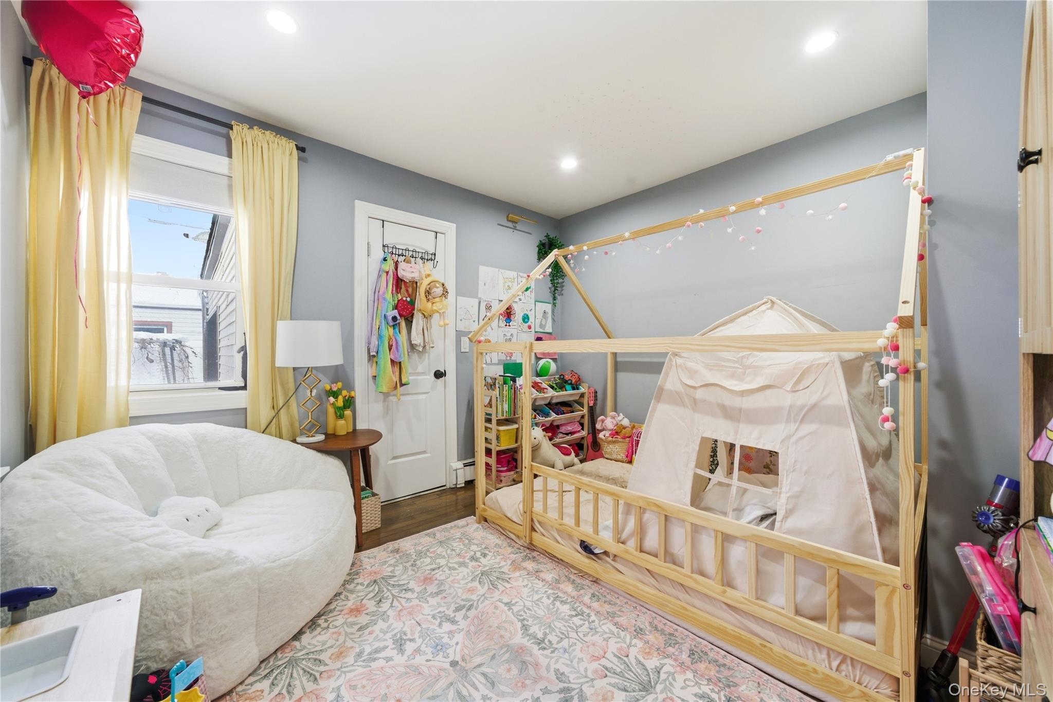 192 Mill Road, Valley Stream, NY 11581