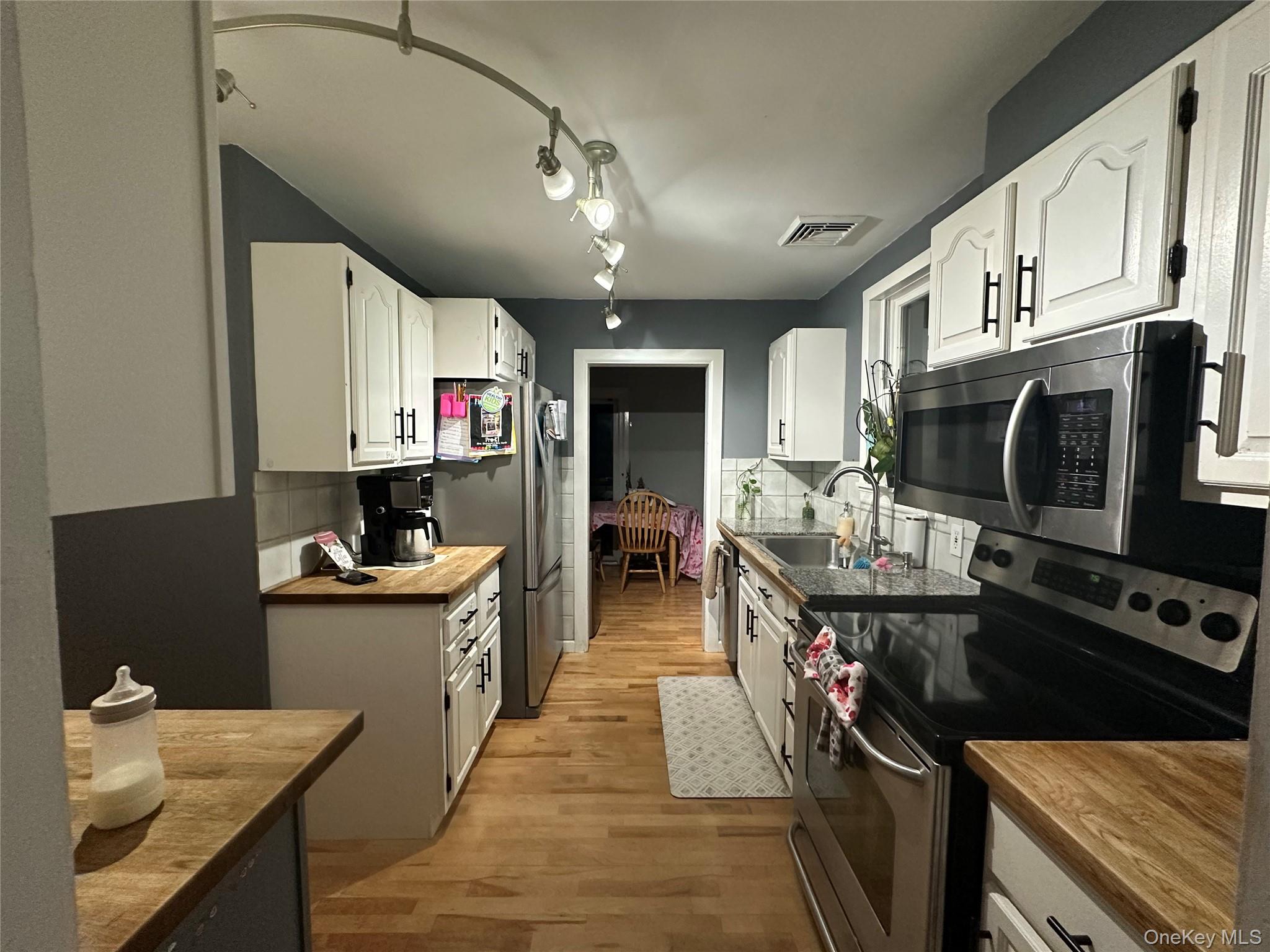 24 Cooledge Drive, Brewster, NY 10509