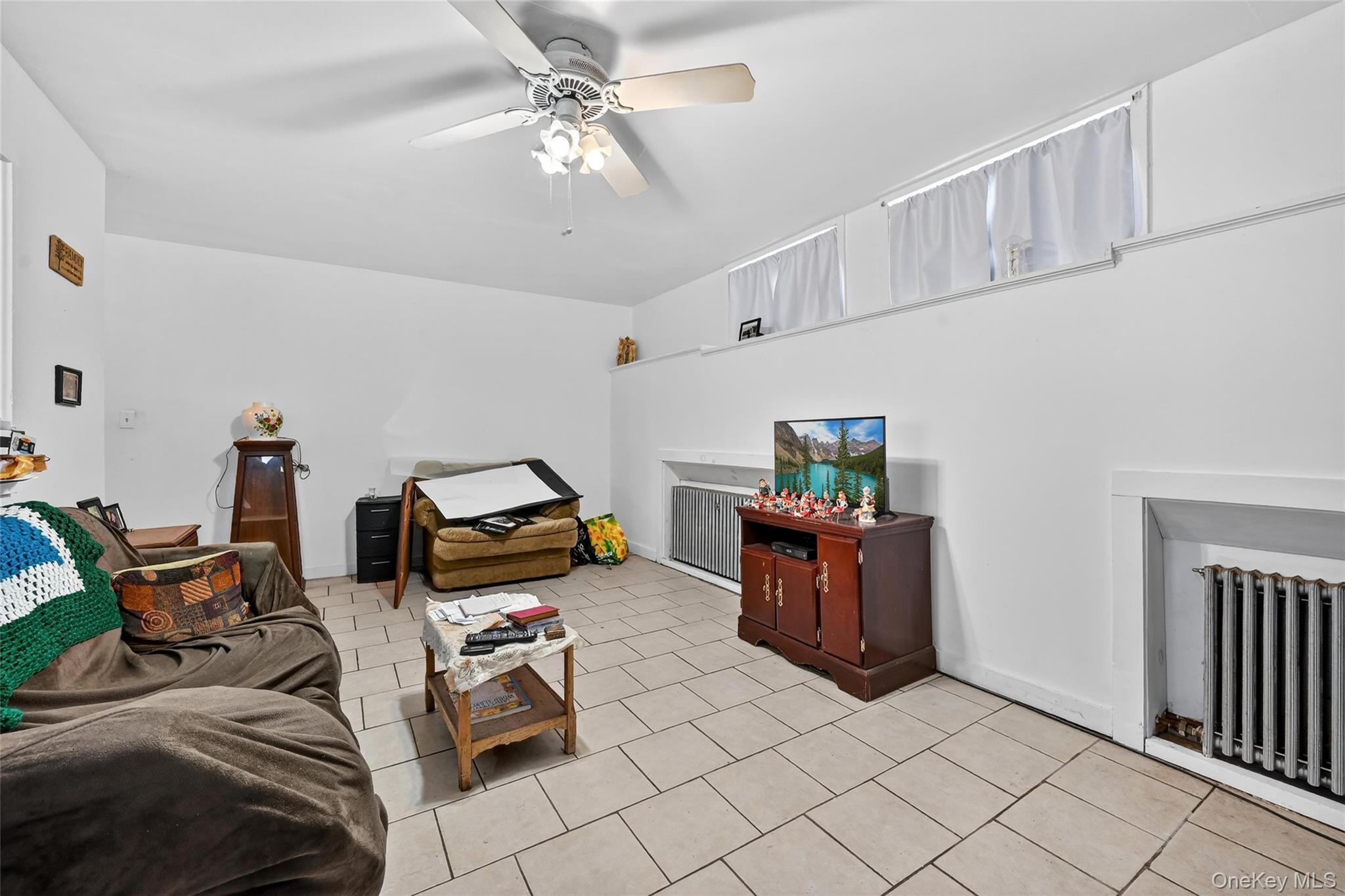 21 1/2 Nevins Street, Ellenville, NY 12428