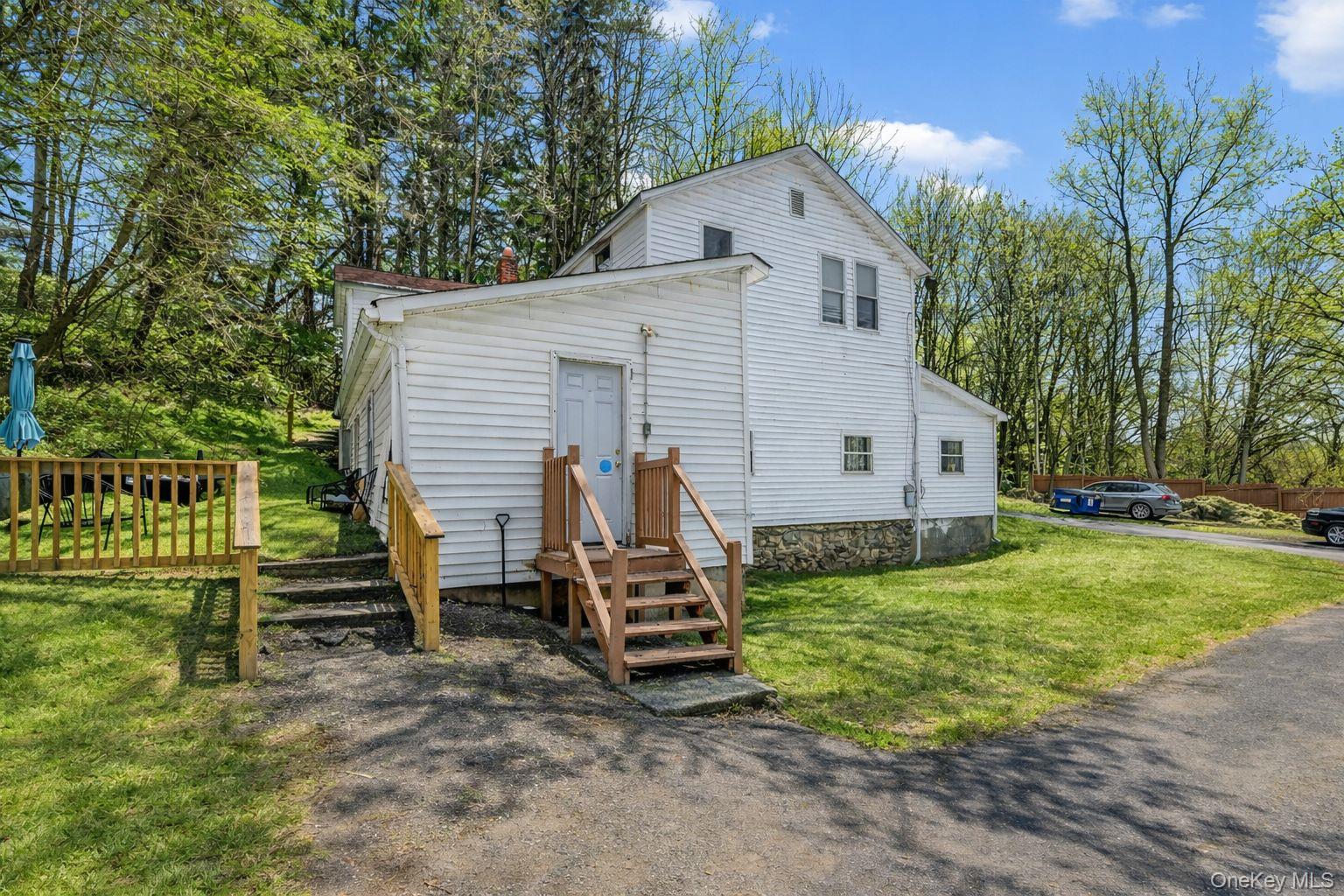 21 1/2 Nevins Street, Ellenville, NY 12428