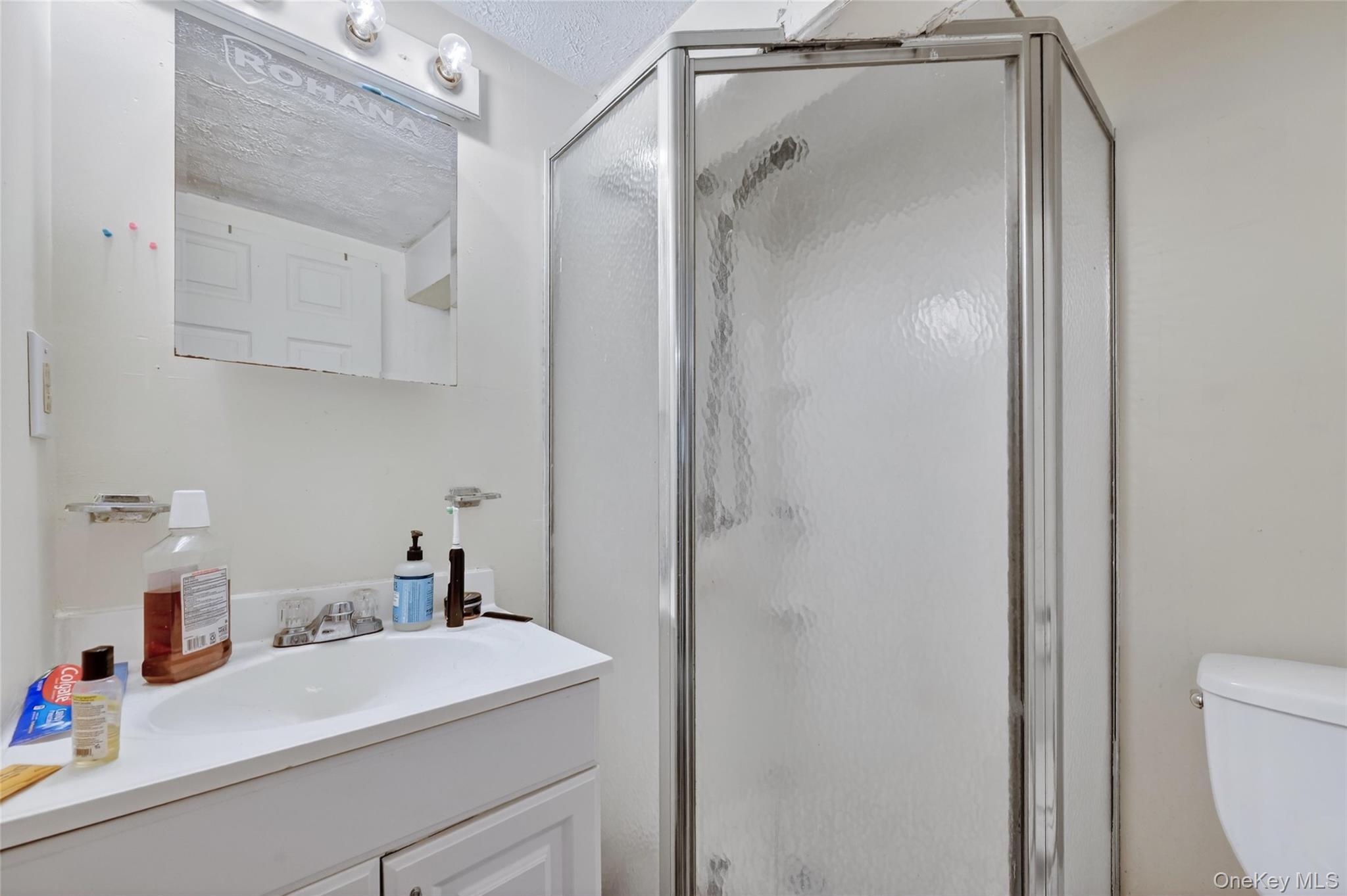 21 1/2 Nevins Street, Ellenville, NY 12428