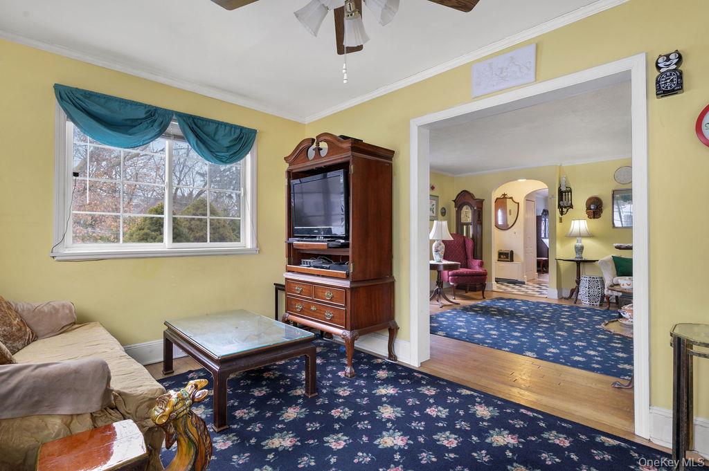 21 Lawrence Place, Pelham, NY 10803