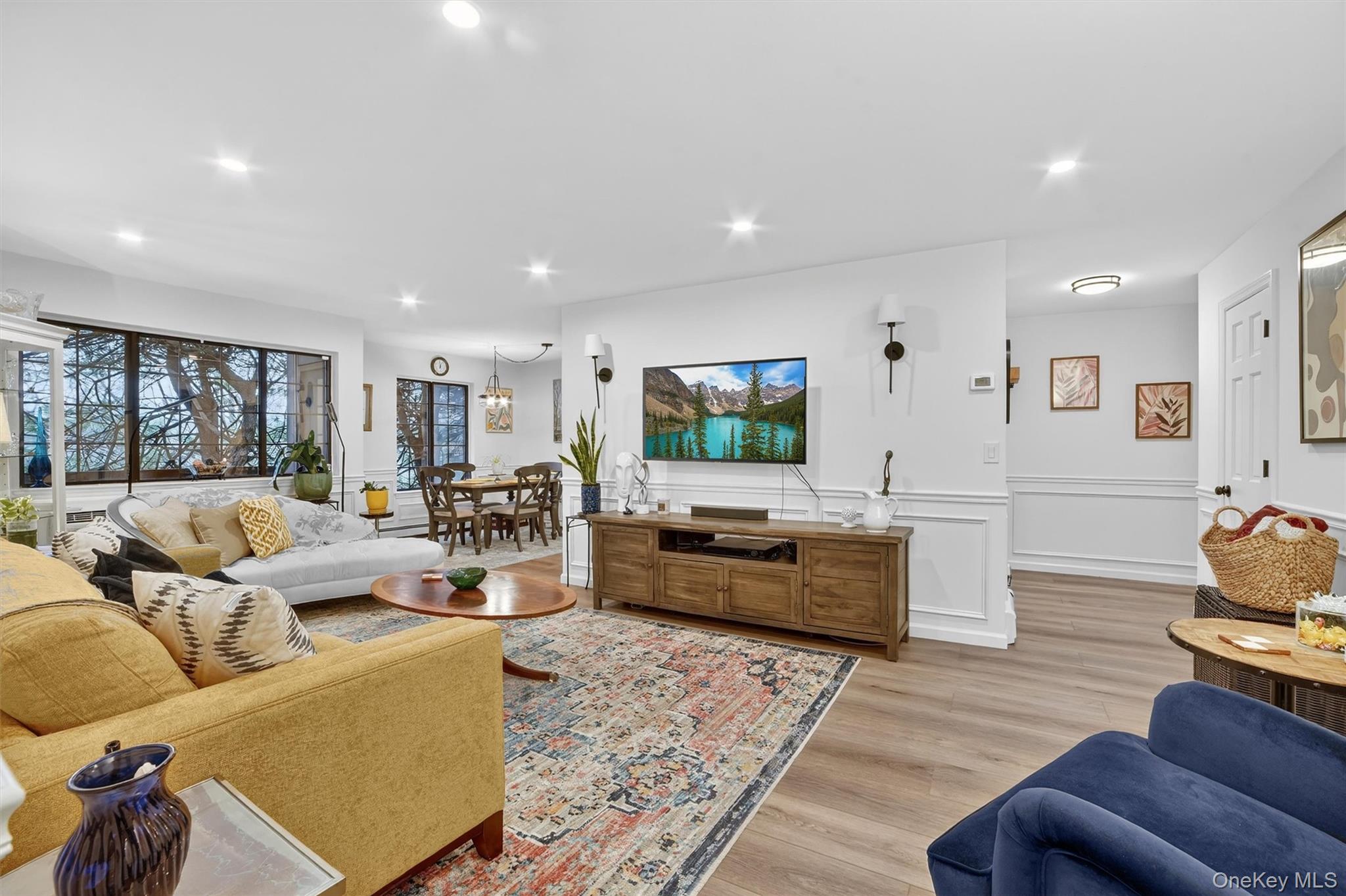 121 Foxwood Circle # 121, Mount Kisco, NY 10549