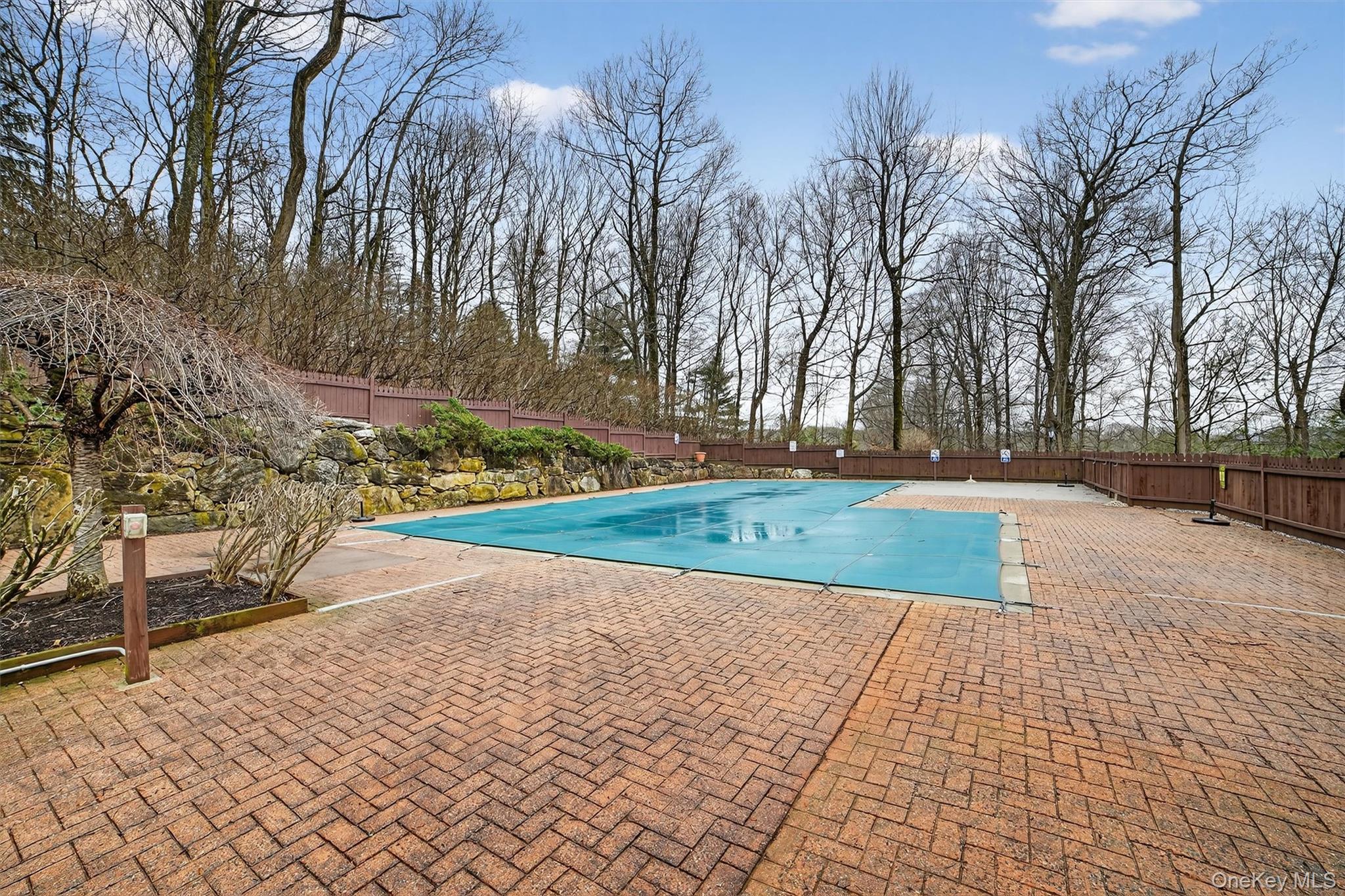 121 Foxwood Circle # 121, Mount Kisco, NY 10549