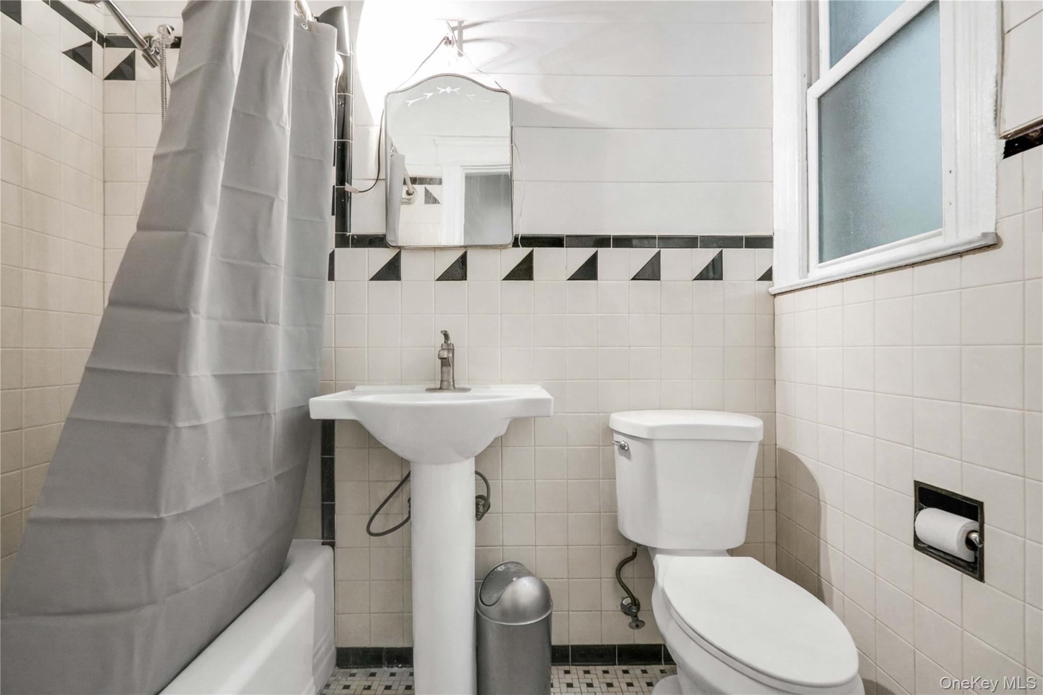 5917 Putnam Avenue, Ridgewood, NY 11385