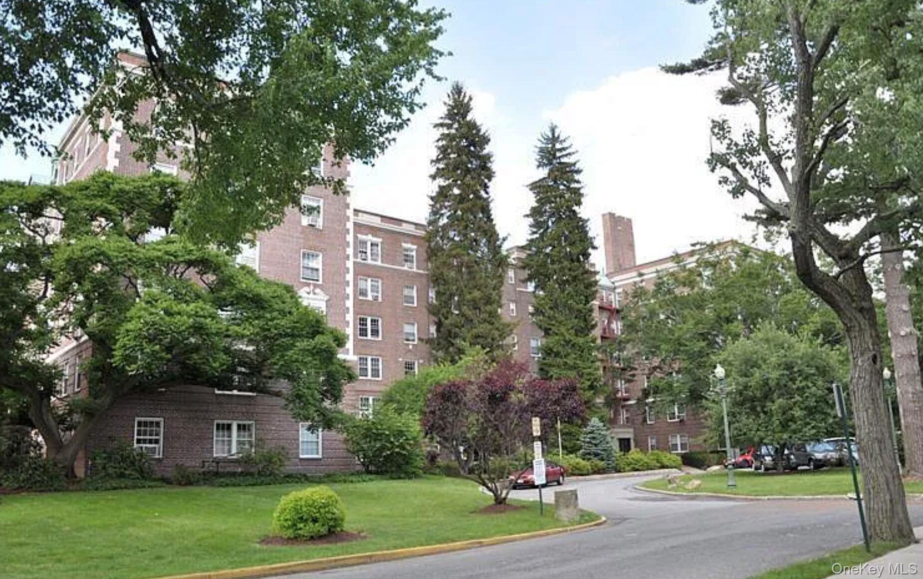 300 S Broadway # 2D, Tarrytown, NY 10591