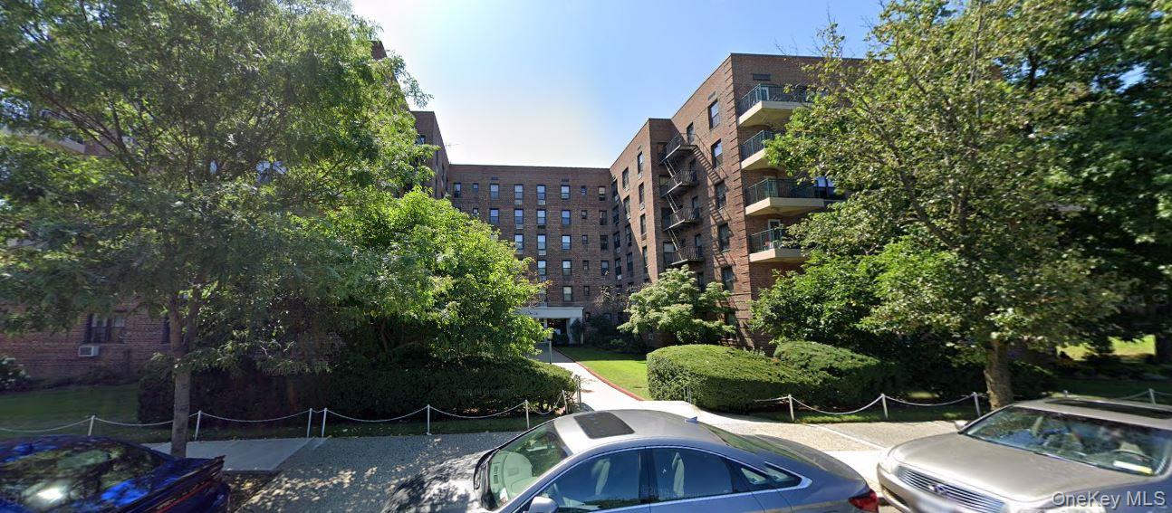 226-26 Union Turnpike # 2-O, Bayside, NY 11364