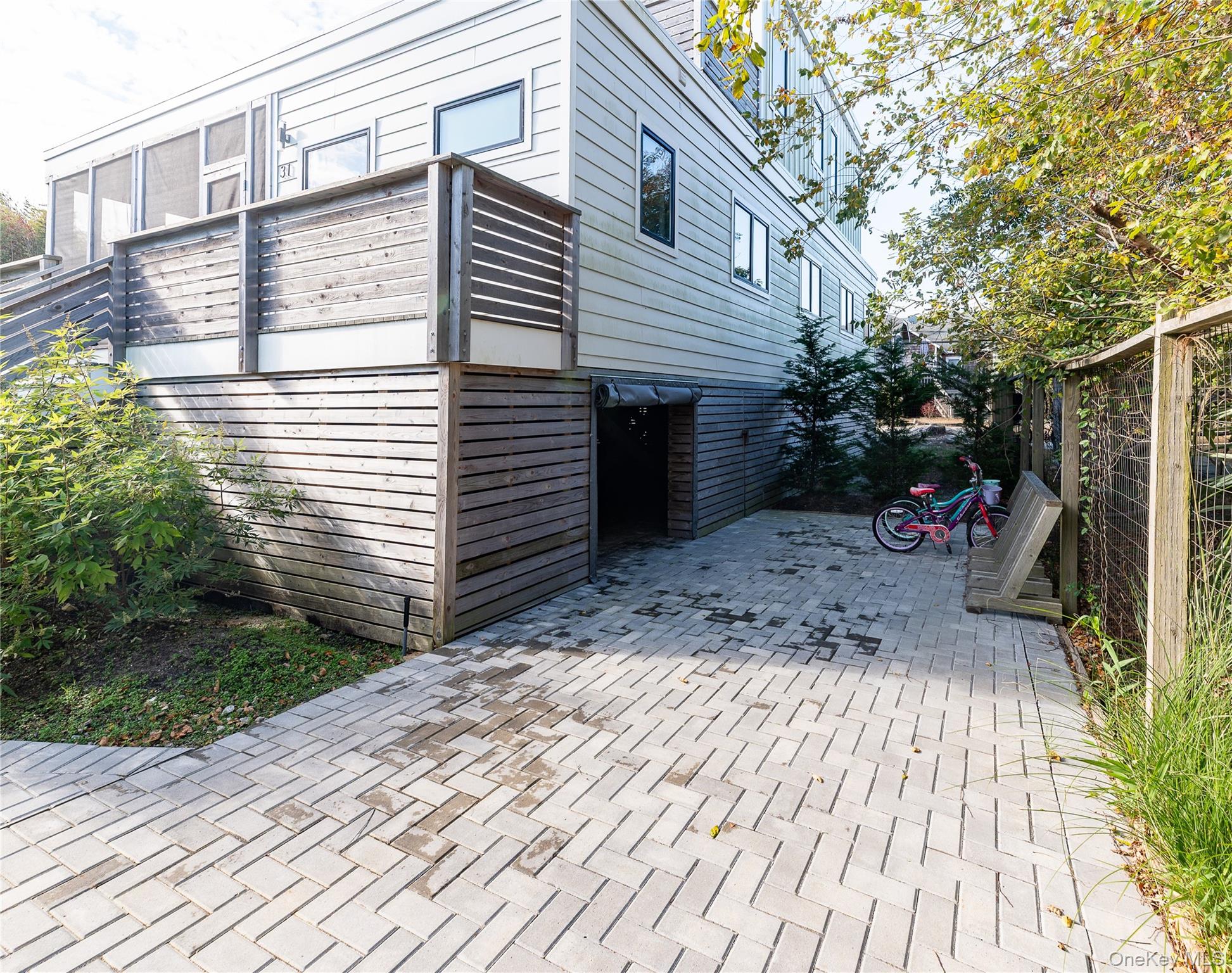 31 Atlantic Avenue, Seaview, NY 11770