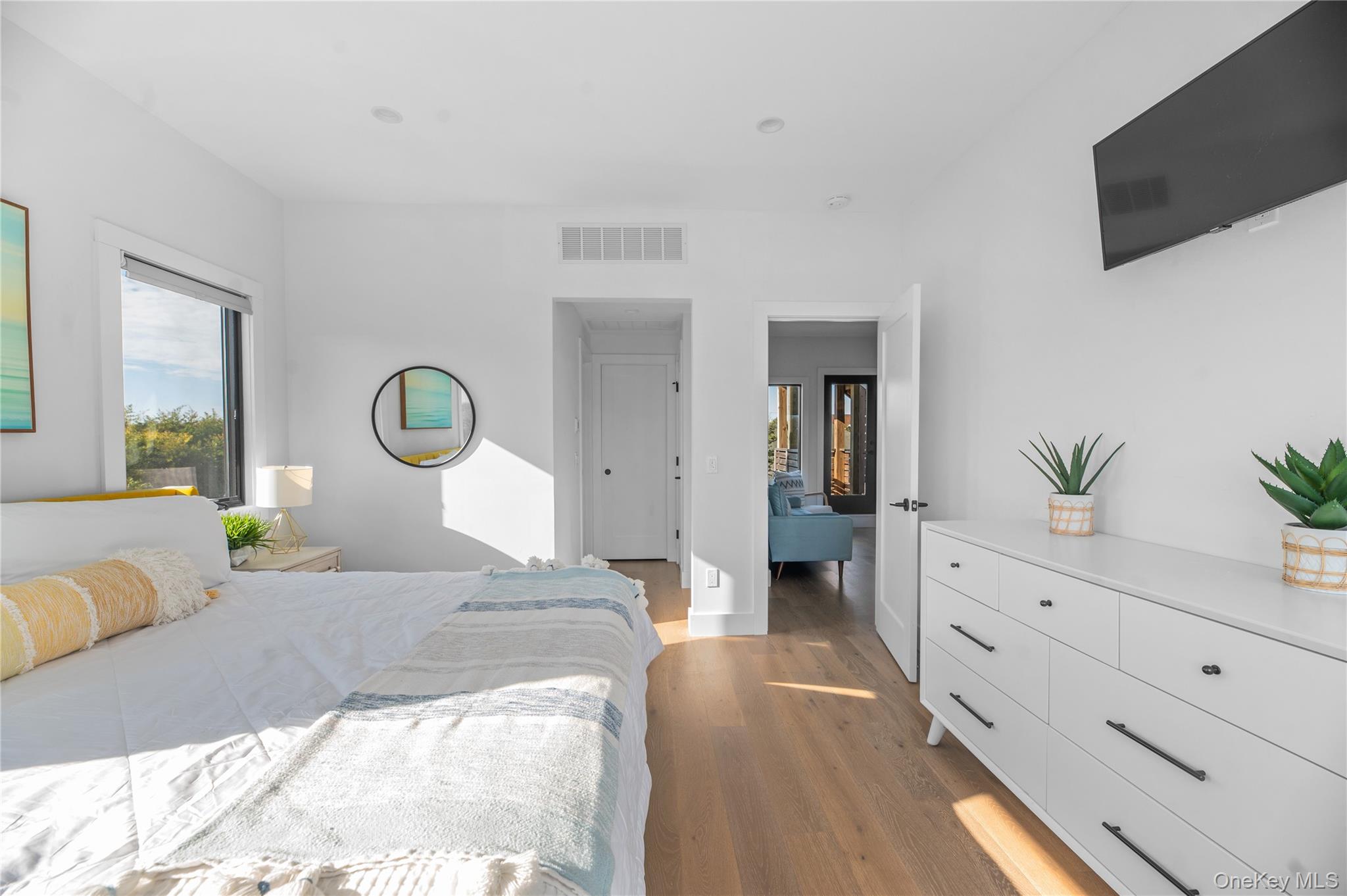 31 Atlantic Avenue, Seaview, NY 11770