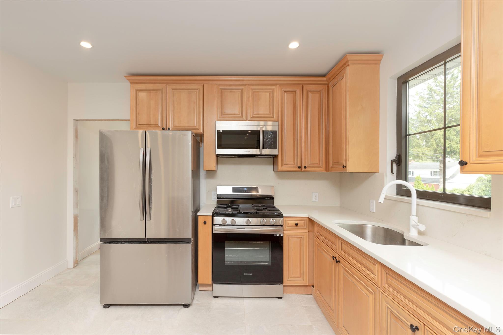 31 Maple Street # 2, Scarsdale, NY 10583