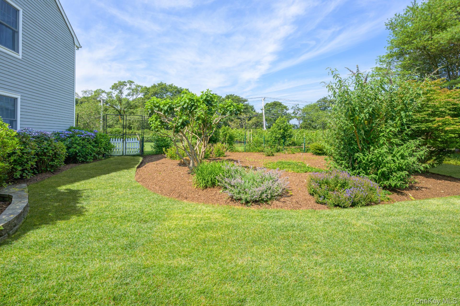 17 Clearview Farm Road, Southampton, NY 11968