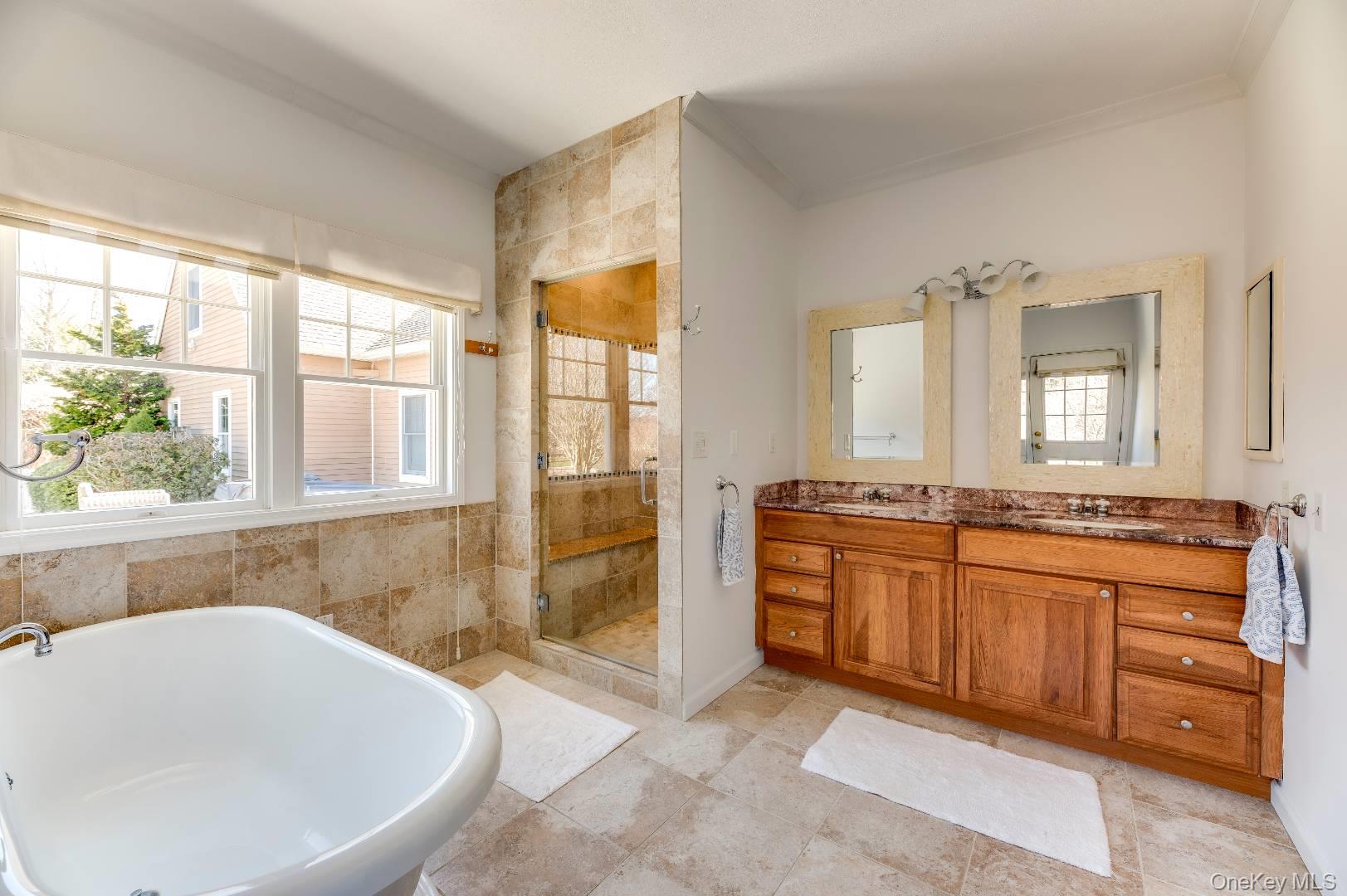 17 Clearview Farm Road, Southampton, NY 11968