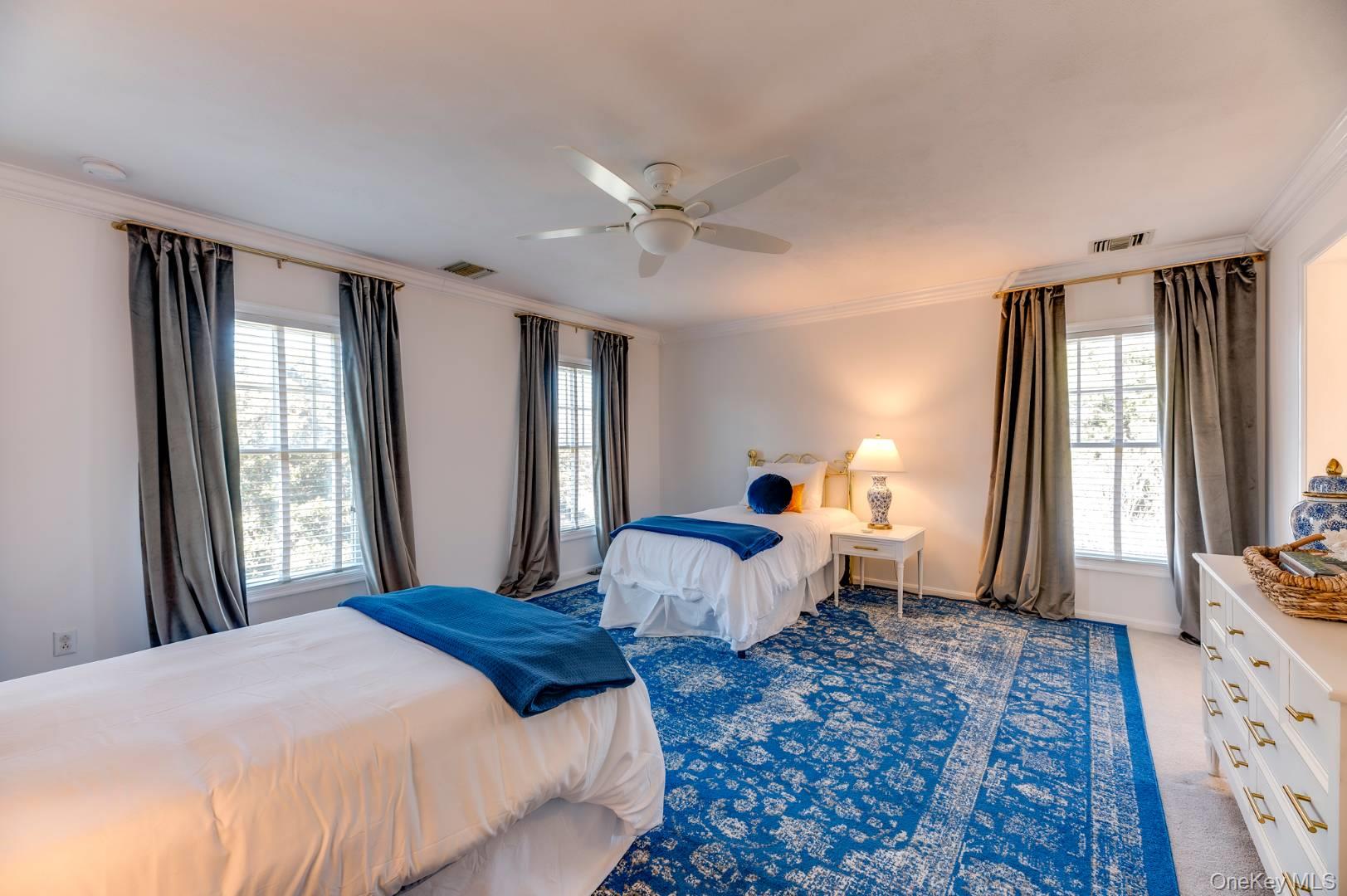 17 Clearview Farm Road, Southampton, NY 11968