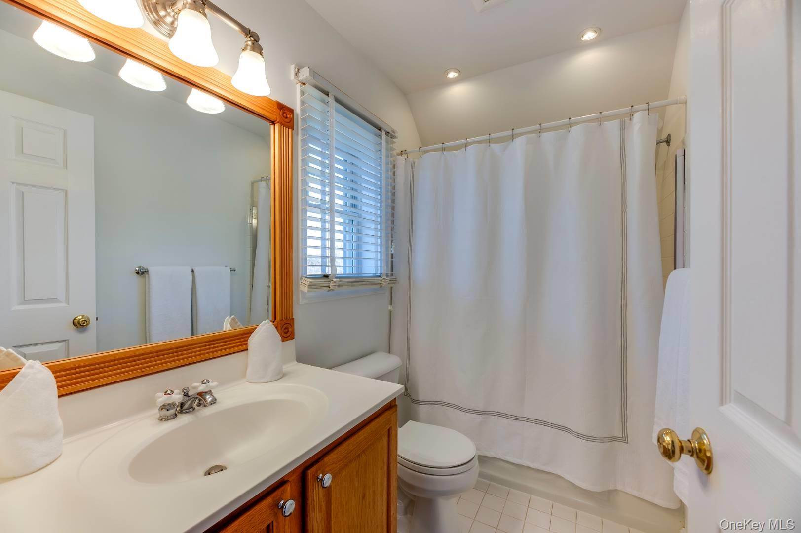 17 Clearview Farm Road, Southampton, NY 11968