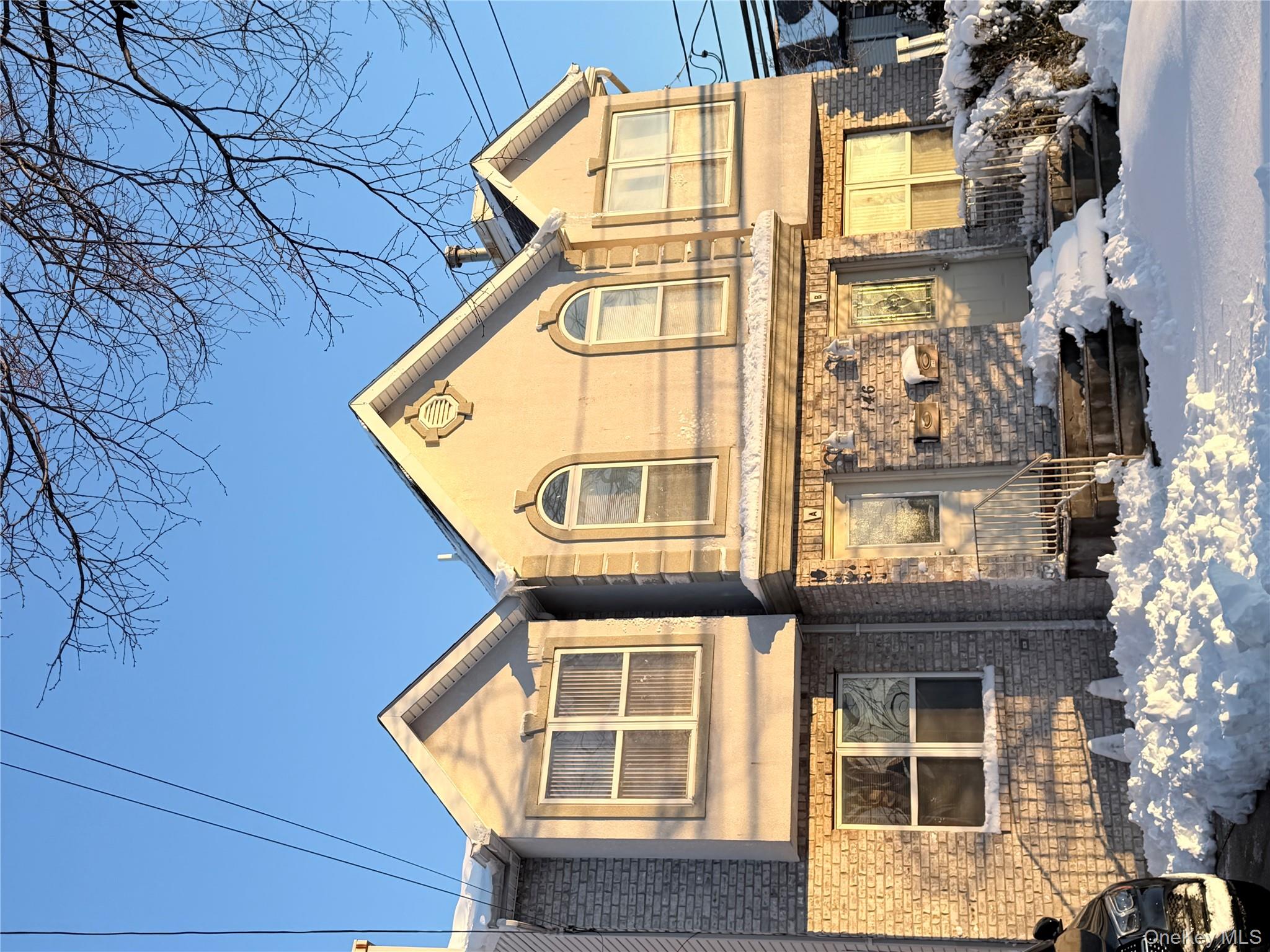 146 Jefferson Avenue # B, Mineola, NY 11501