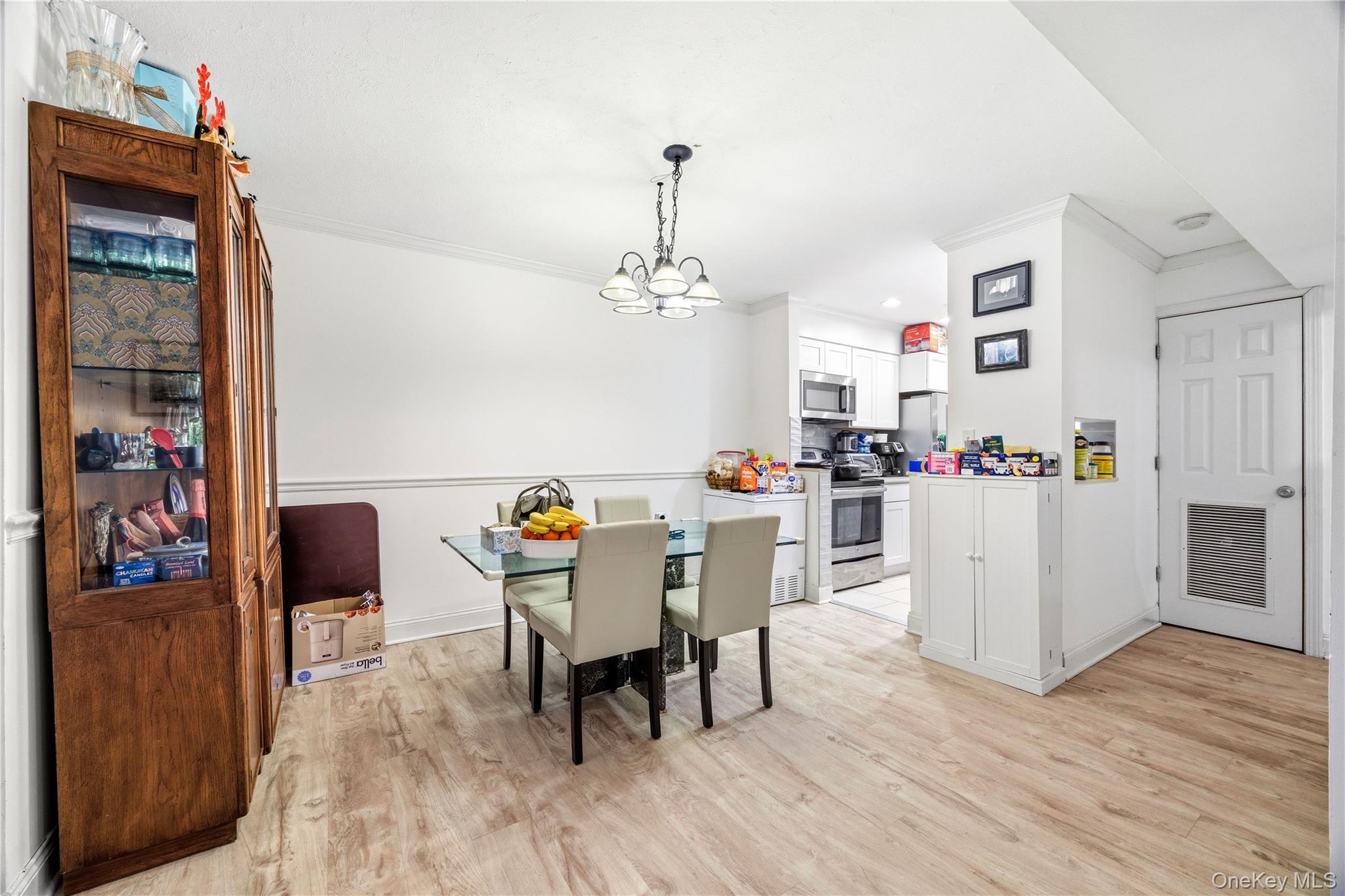 1005 Colony Drive, Hartsdale, NY 10530