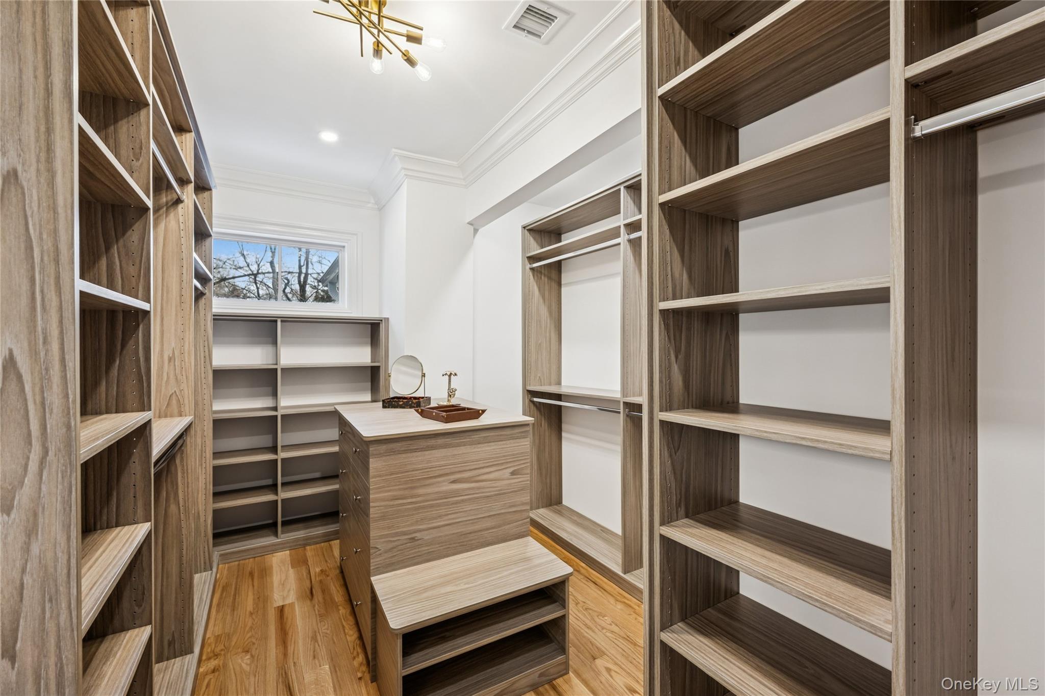 227 Prospect Avenue, Sea Cliff, NY 11579