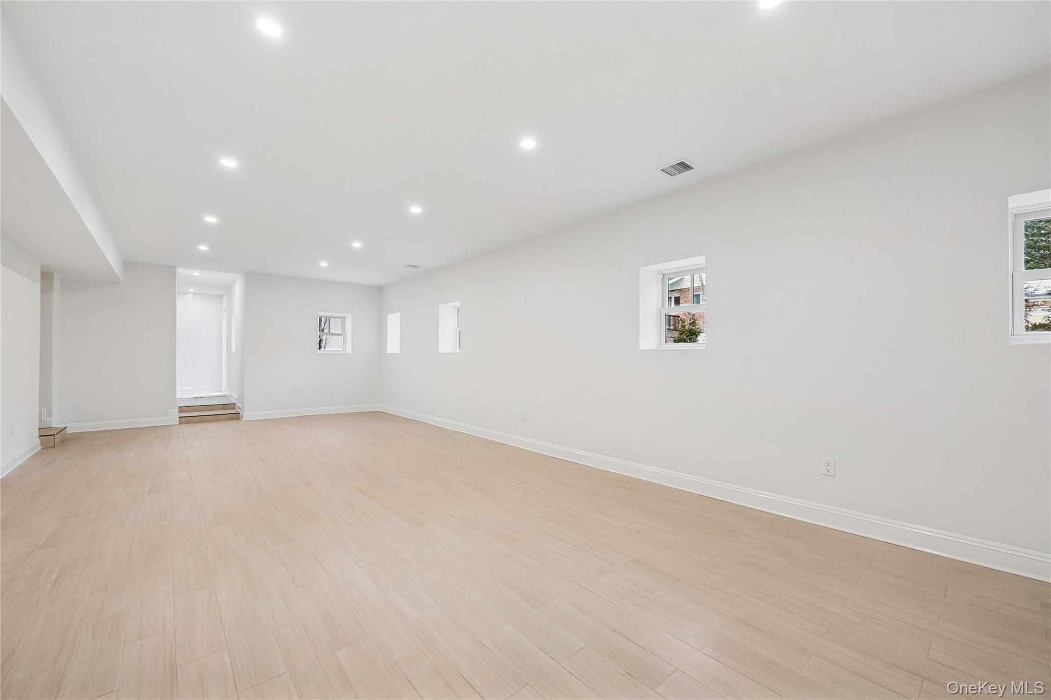 227 Prospect Avenue, Sea Cliff, NY 11579