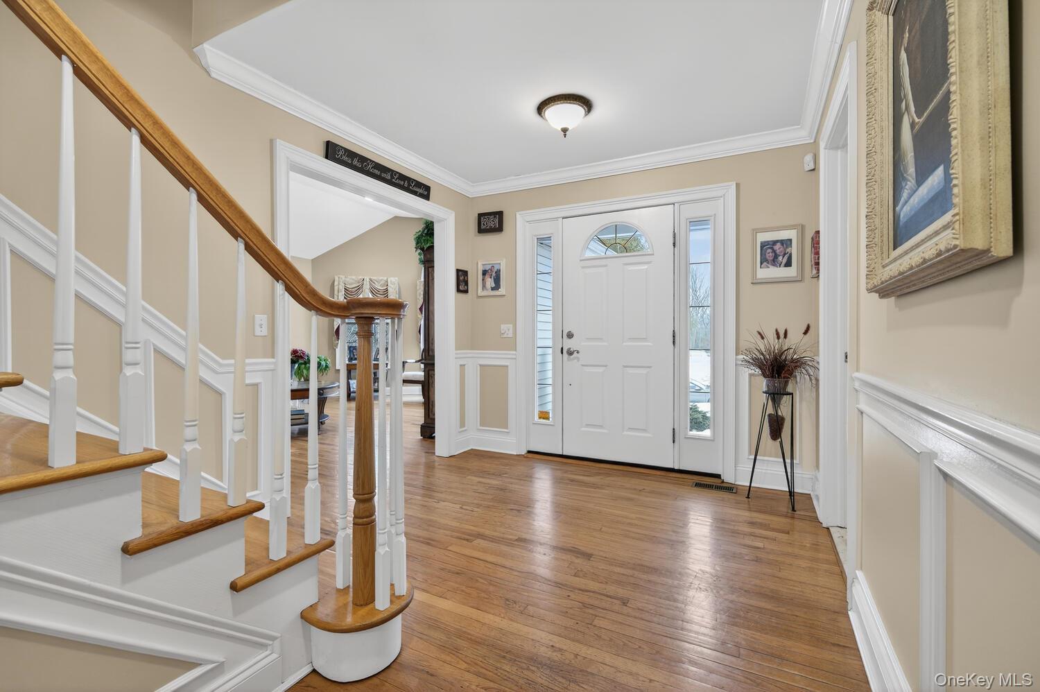 10 Manor Place, Smithtown, NY 11787