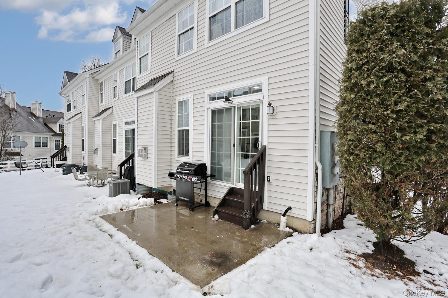 17 Gillian Court, Monroe, NY 10950