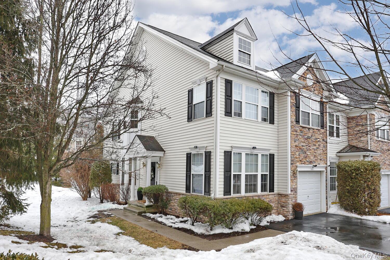 17 Gillian Court, Monroe, NY 10950