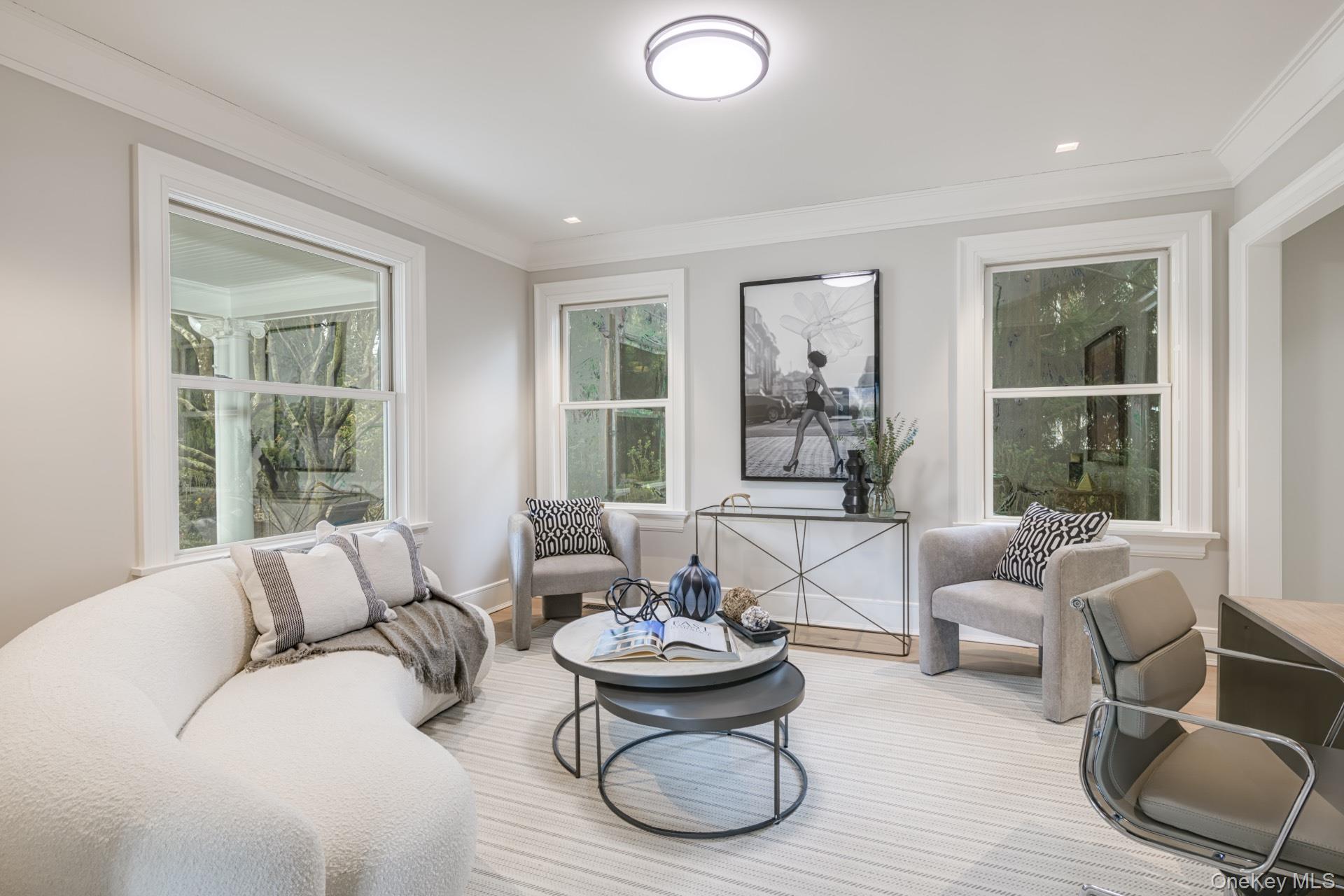 40 Elm Street, Southampton, NY 11968