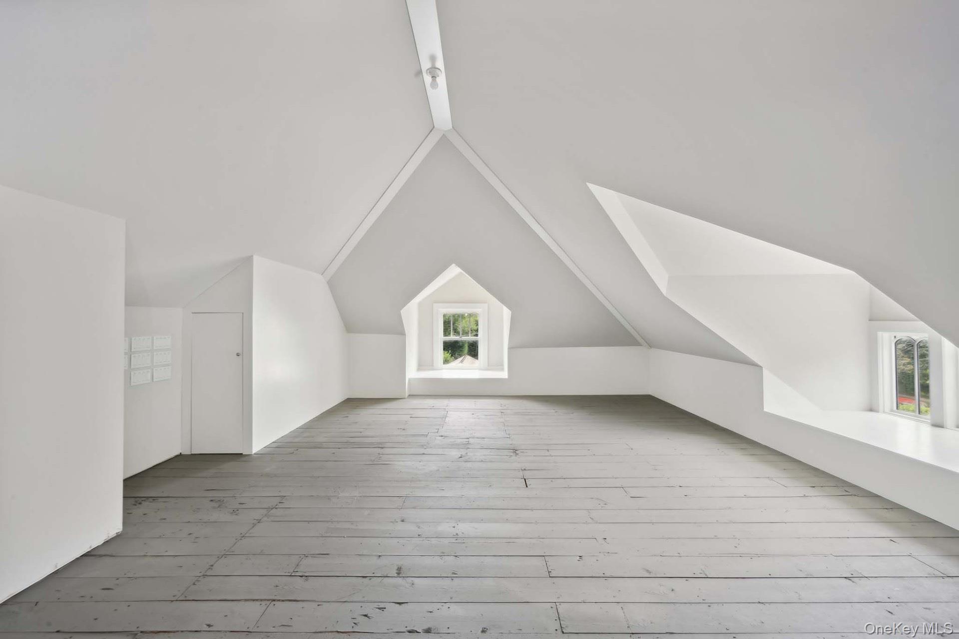 40 Elm Street, Southampton, NY 11968