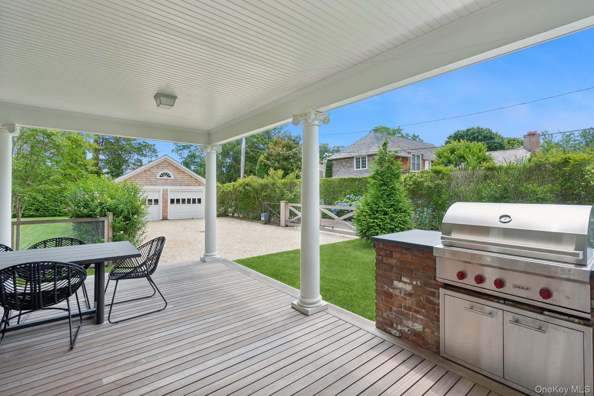 40 Elm Street, Southampton, NY 11968